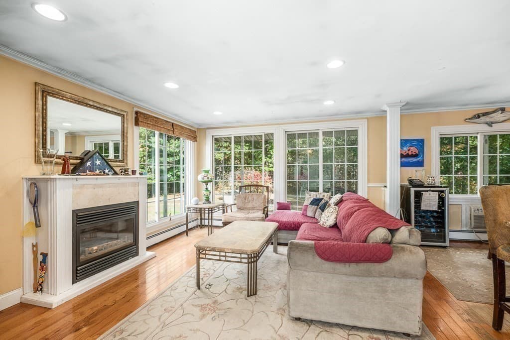 Single Family Residence at 359 Linebrook Rd, Ipswich MA 01938, Ipswich, photo 7 of 32