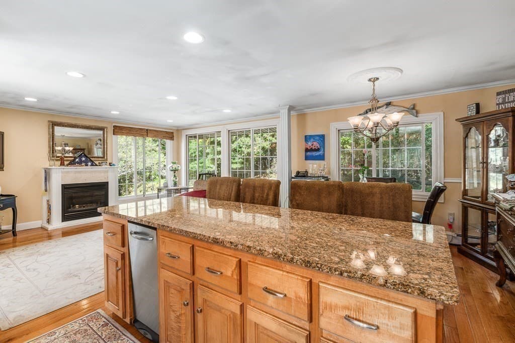 Single Family Residence at 359 Linebrook Rd, Ipswich MA 01938, Ipswich, photo 10 of 32