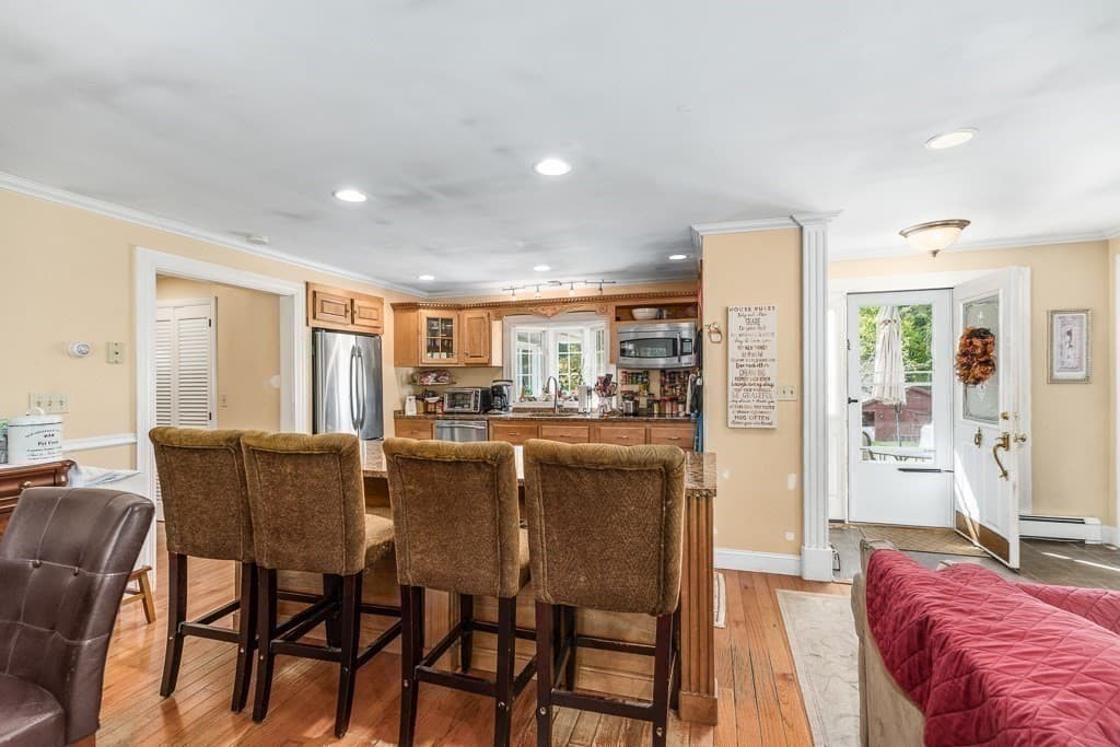 Single Family Residence at 359 Linebrook Rd, Ipswich MA 01938, Ipswich, photo 11 of 32