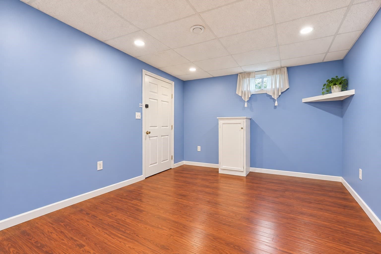 Single Family Residence at 26 Crestwood Cir, Lawrence MA 01843, Lawrence, photo 34 of 38
