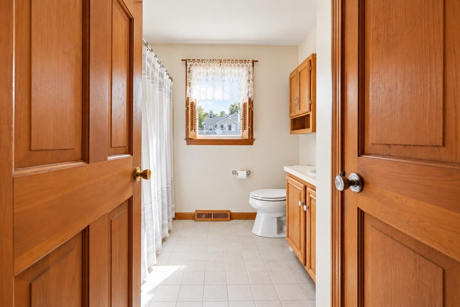 Single Family Residence at 26 Crestwood Cir, Lawrence MA 01843, Lawrence, photo 14 of 38