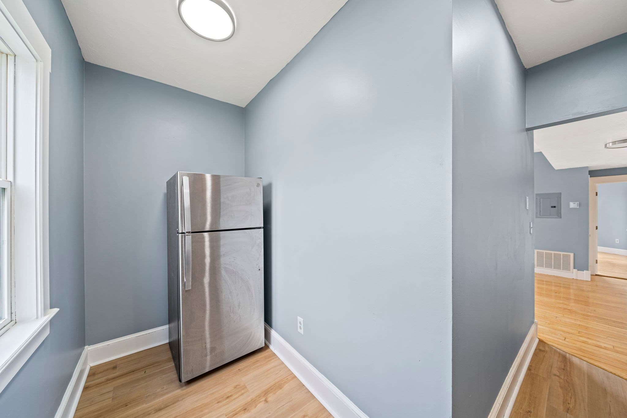 3 Family at 105 Nilsson St, Brockton MA 02301, Brockton, photo 5 of 20