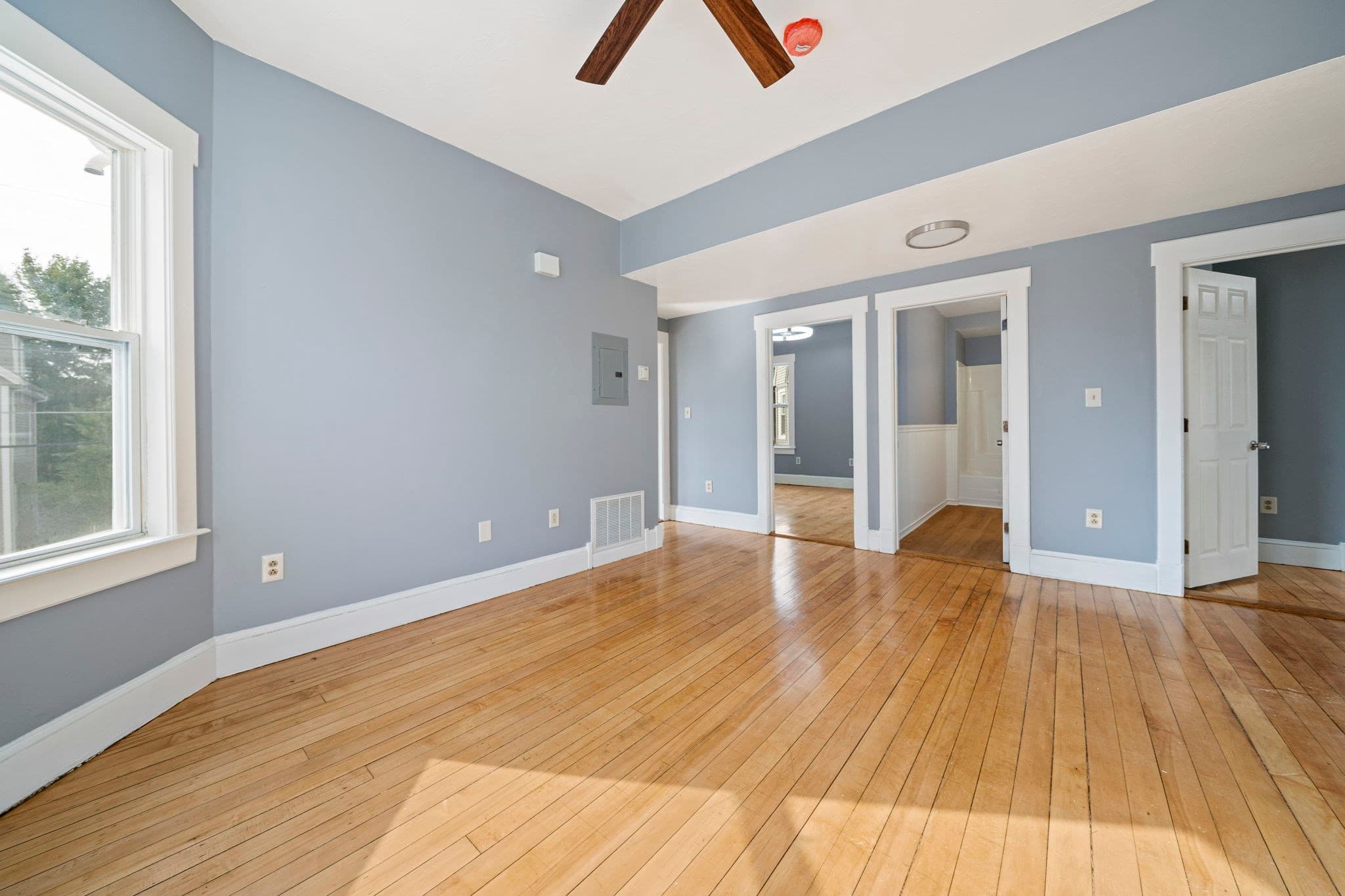 3 Family at 105 Nilsson St, Brockton MA 02301, Brockton, photo 9 of 20