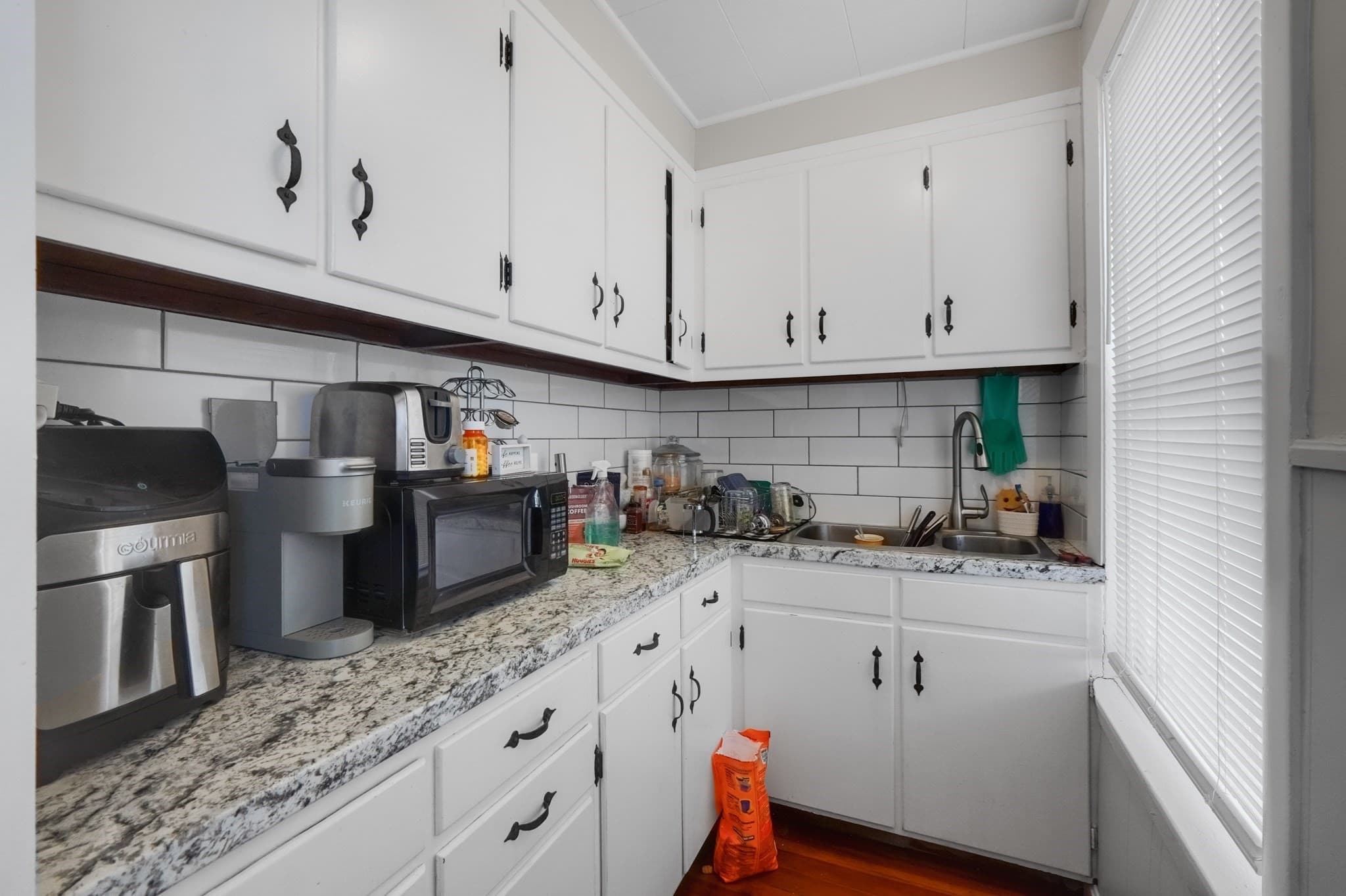 3 Family at 20 Park St, Fall River MA 02721, Fall River, photo 27 of 42