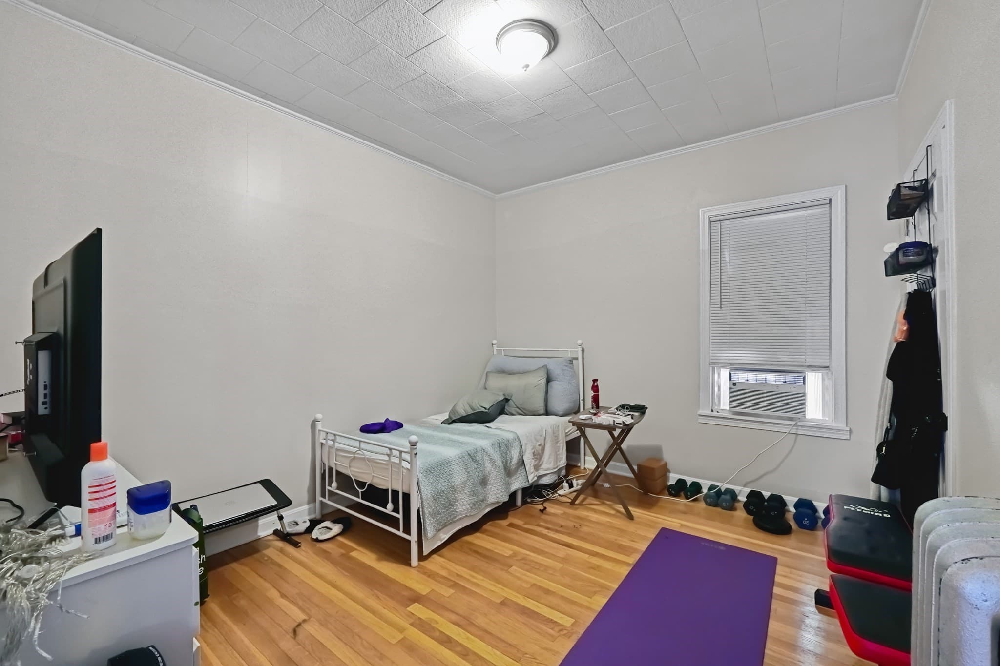 3 Family at 20 Park St, Fall River MA 02721, Fall River, photo 6 of 42