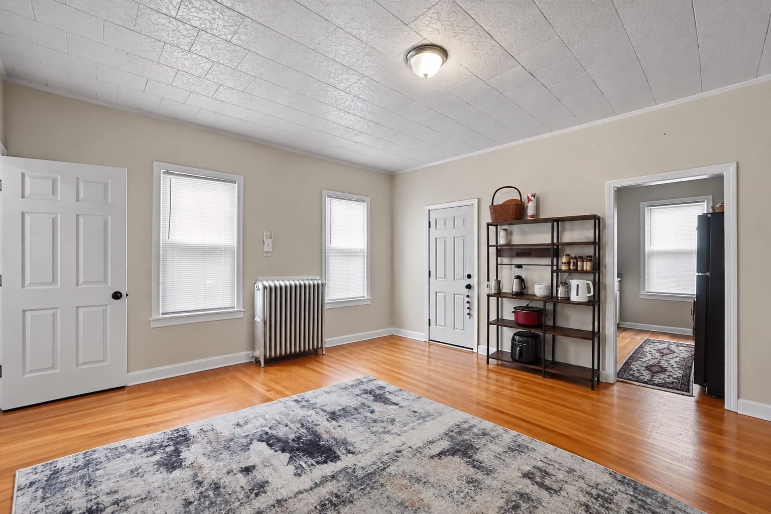 3 Family at 20 Park St, Fall River MA 02721, Fall River, photo 4 of 42