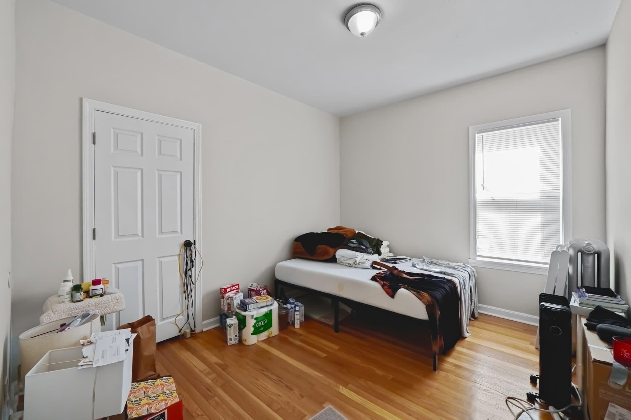 3 Family at 20 Park St, Fall River MA 02721, Fall River, photo 8 of 42