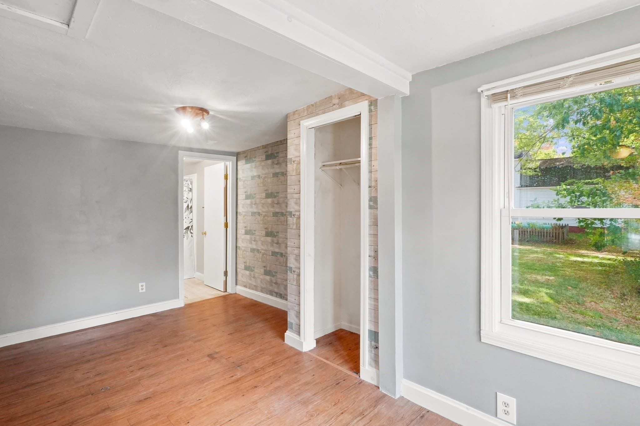 Single Family Residence at 111 Franklin St, Winchendon MA 01475, Winchendon, photo 10 of 17