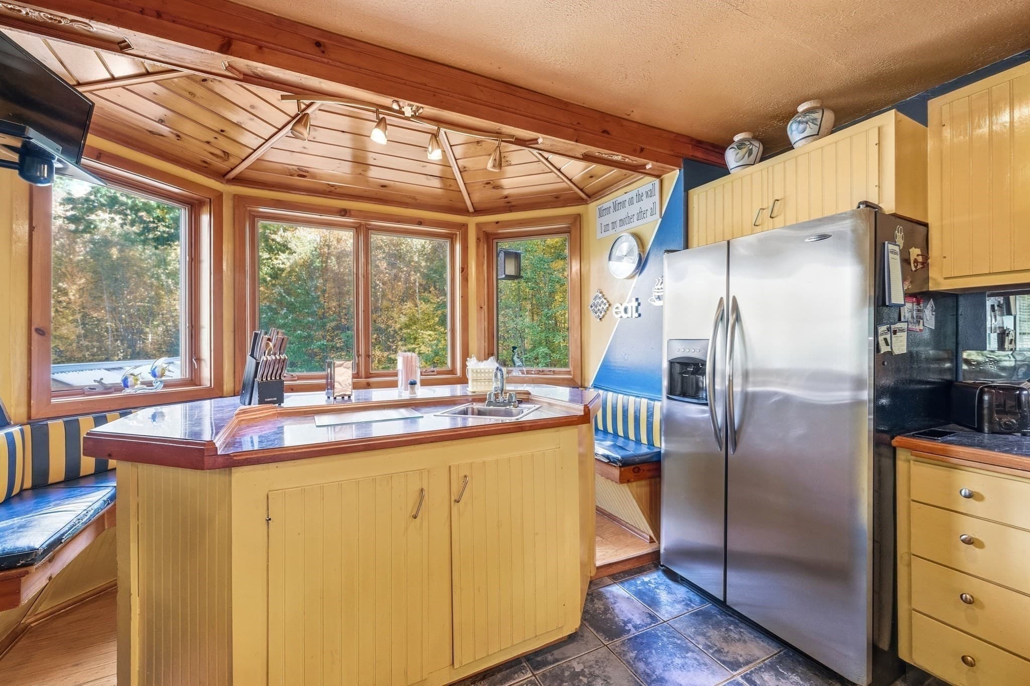 Single Family Residence at 755 Robinson Rd, Pembroke NH 03275, Pembroke, photo 10 of 27