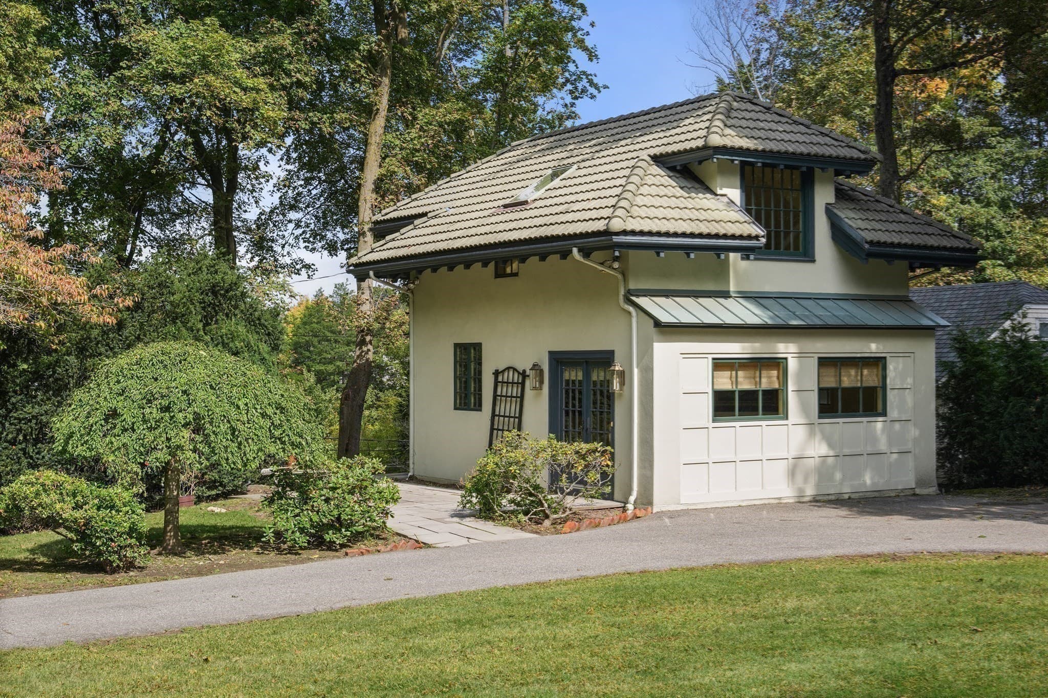 Single Family Residence at 41 Montvale Rd, Newton MA 02459, Newton, photo 23 of 27