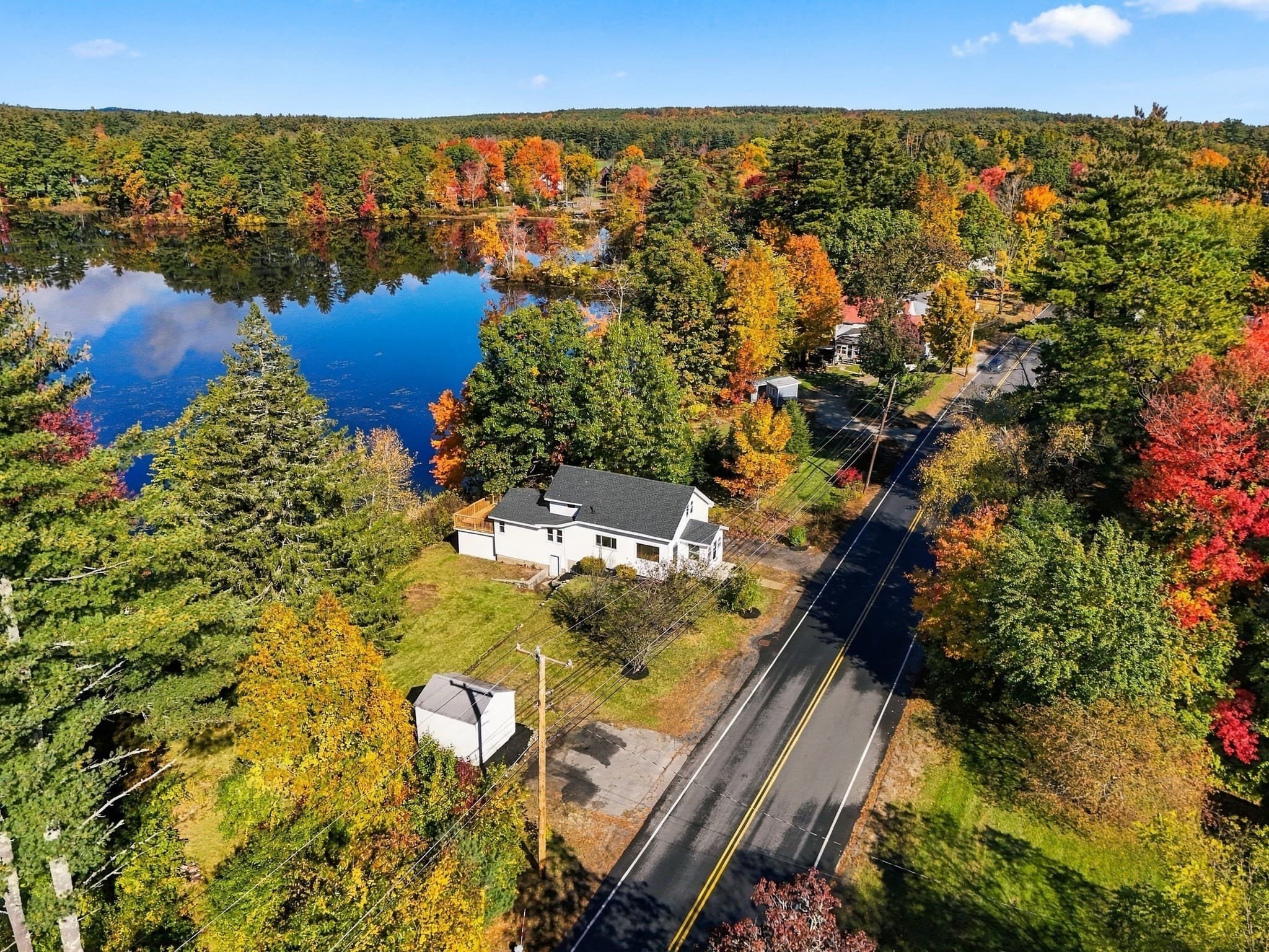 Single Family Residence at 31 South St, Townsend MA 01469, Townsend, photo 2 of 42