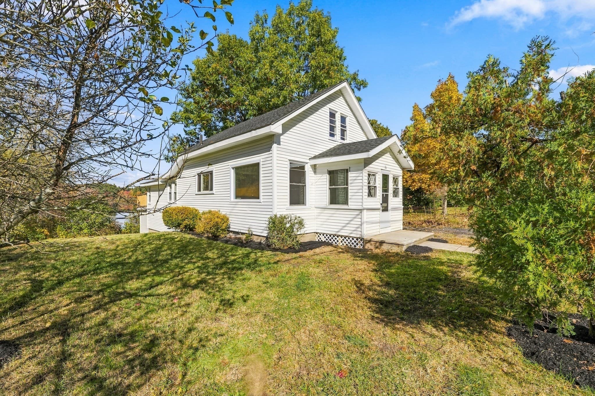 Single Family Residence at 31 South St, Townsend MA 01469, Townsend, photo 8 of 42