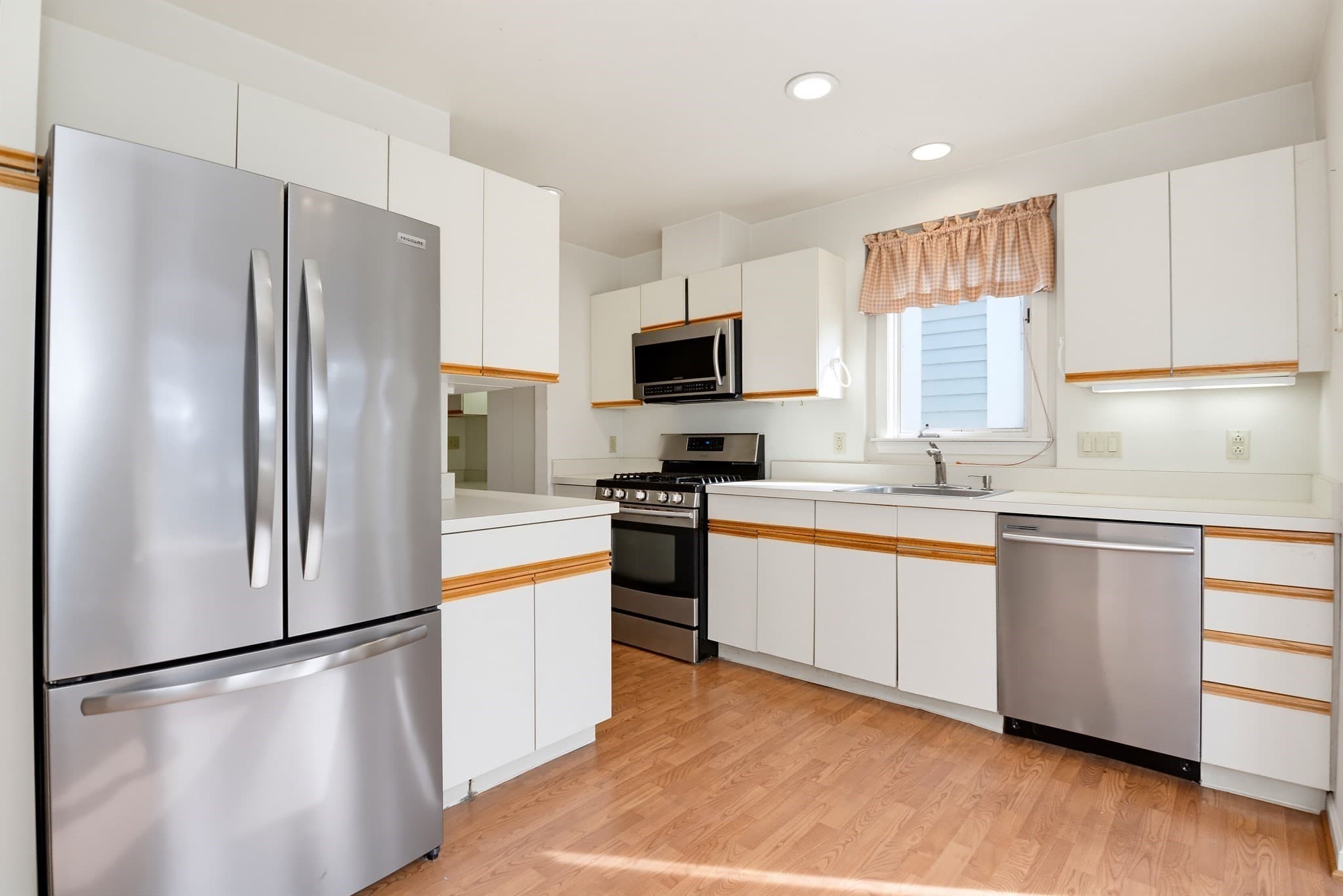 Condominium at 9 Landing Dr # 9, Methuen MA 01844, Methuen, photo 6 of 39