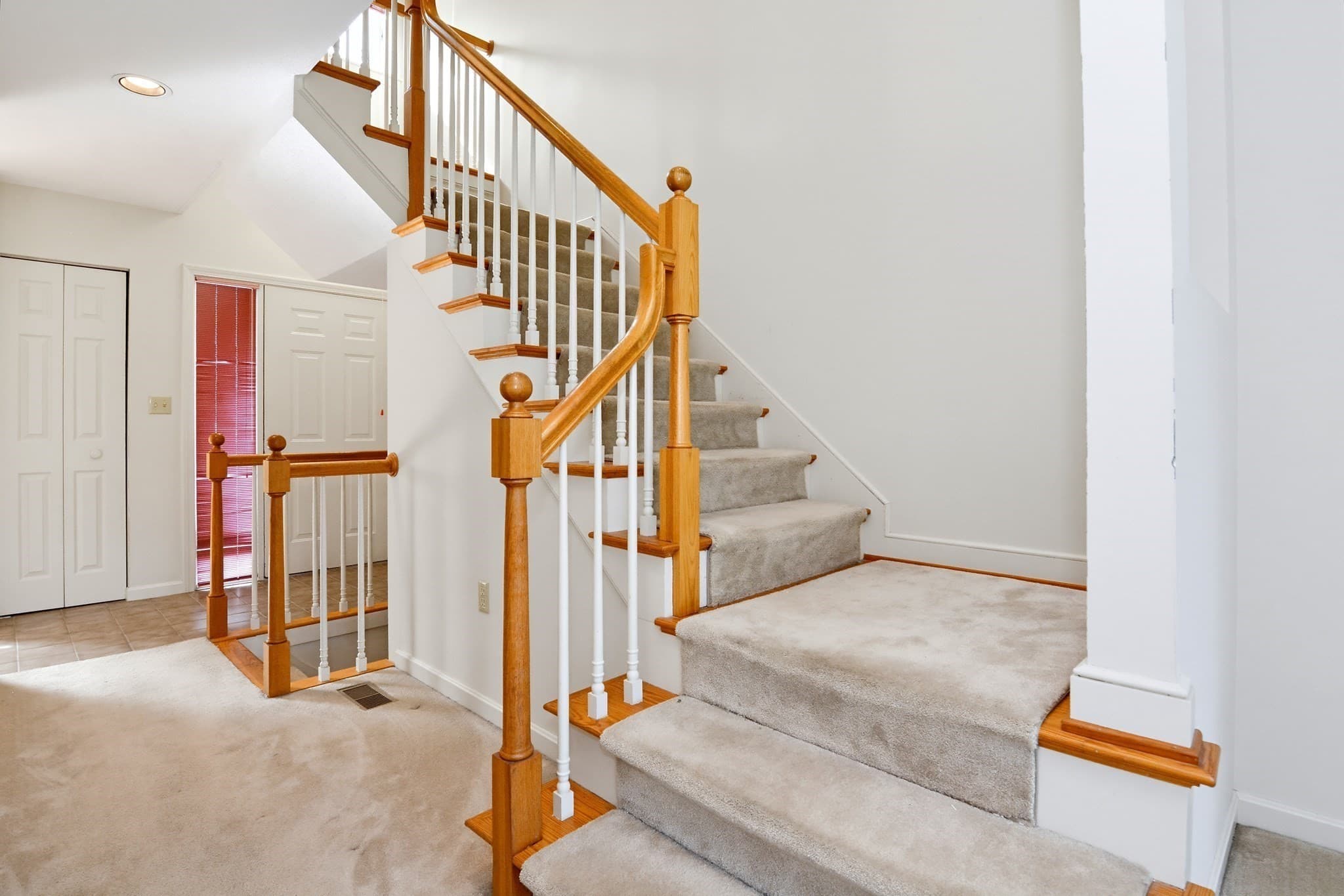 Condominium at 9 Landing Dr # 9, Methuen MA 01844, Methuen, photo 16 of 39