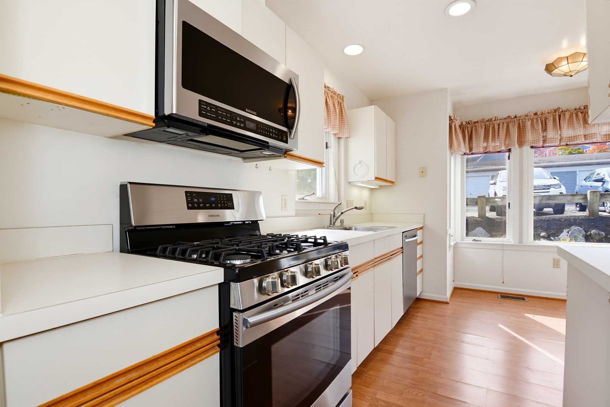 Condominium at 9 Landing Dr # 9, Methuen MA 01844, Methuen, photo 5 of 39