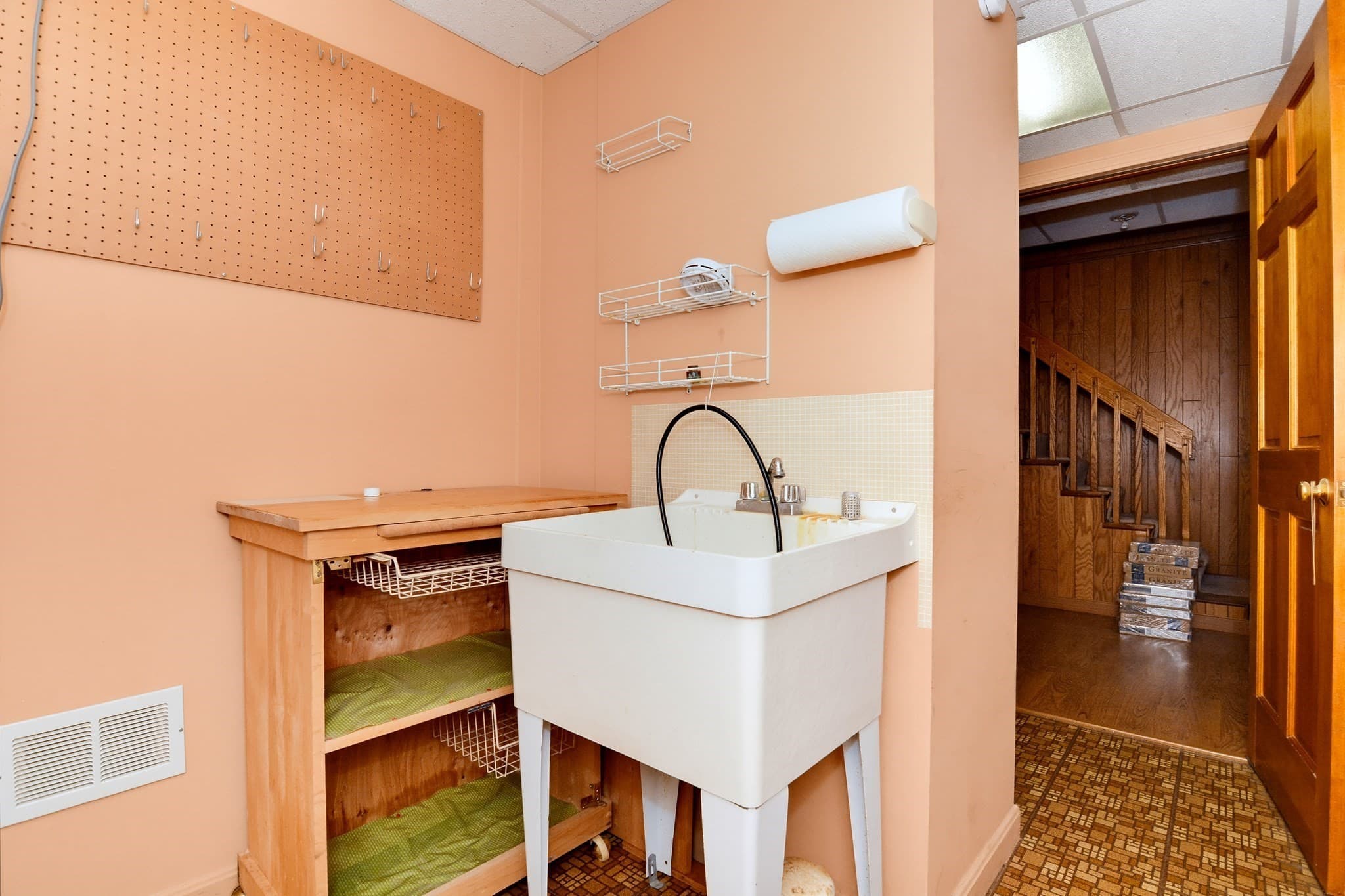 Condominium at 9 Landing Dr # 9, Methuen MA 01844, Methuen, photo 34 of 39