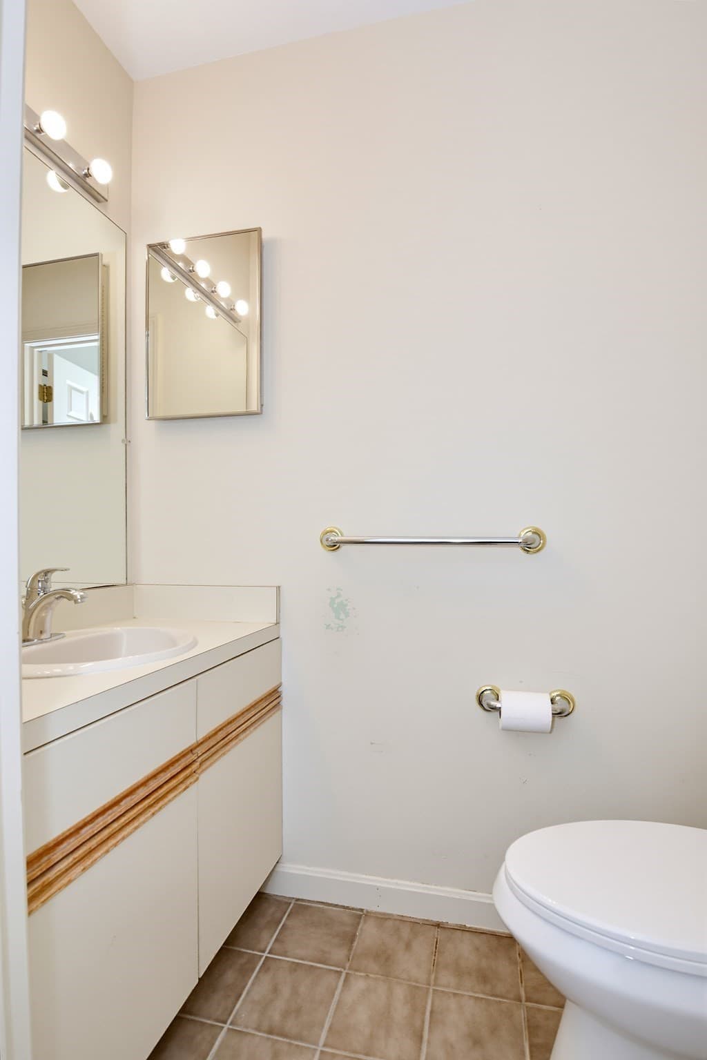 Condominium at 9 Landing Dr # 9, Methuen MA 01844, Methuen, photo 14 of 39