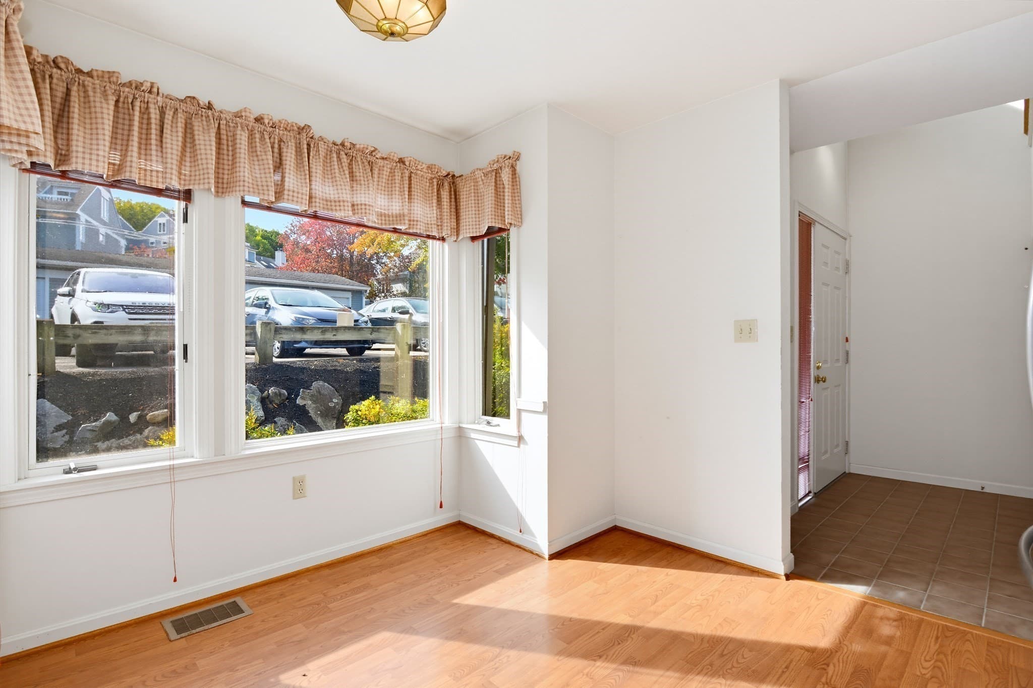 Condominium at 9 Landing Dr # 9, Methuen MA 01844, Methuen, photo 8 of 39