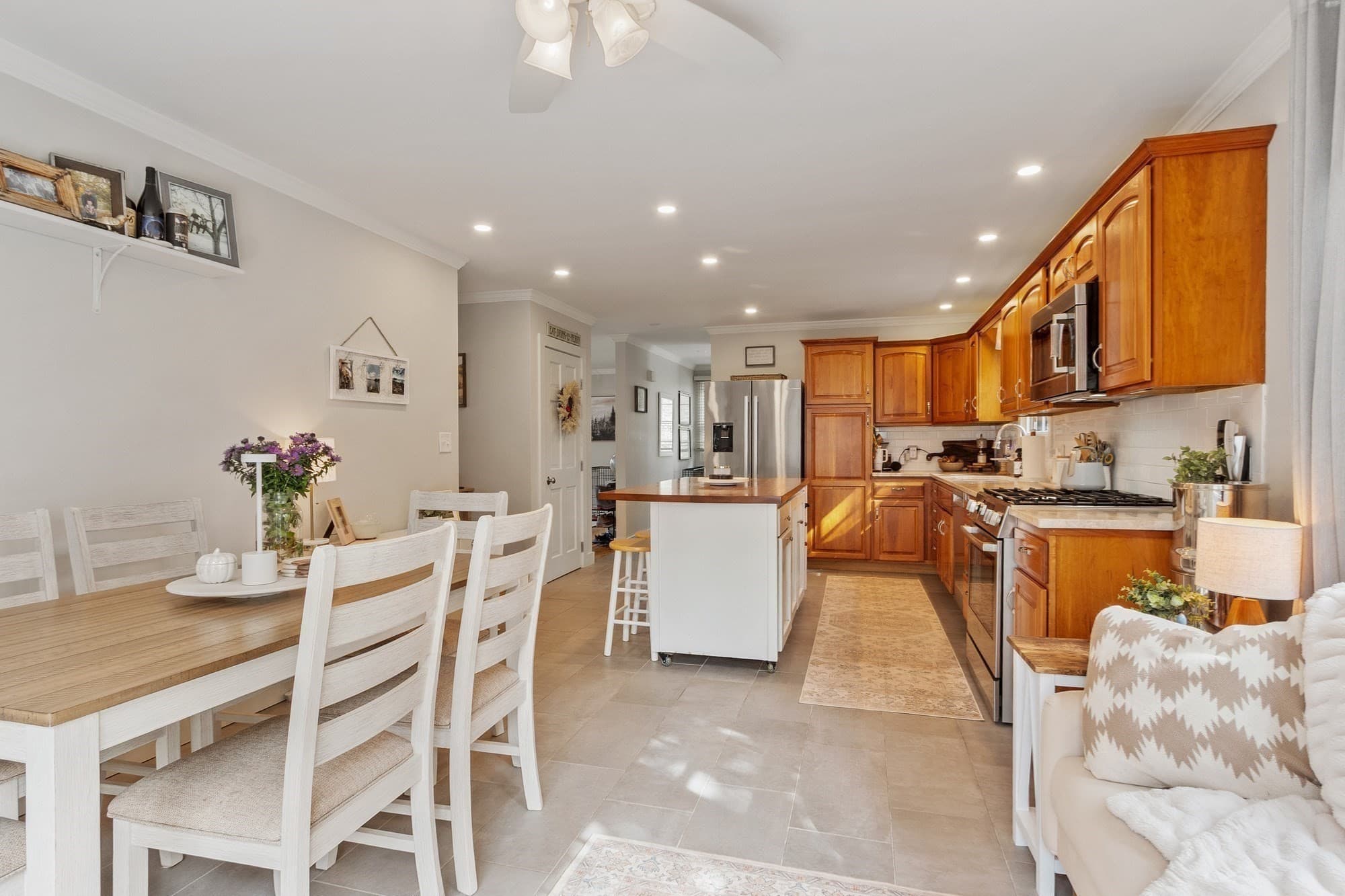 Single Family Residence at 63 Linwood St, Chelmsford MA 01824, Chelmsford, photo 16 of 41