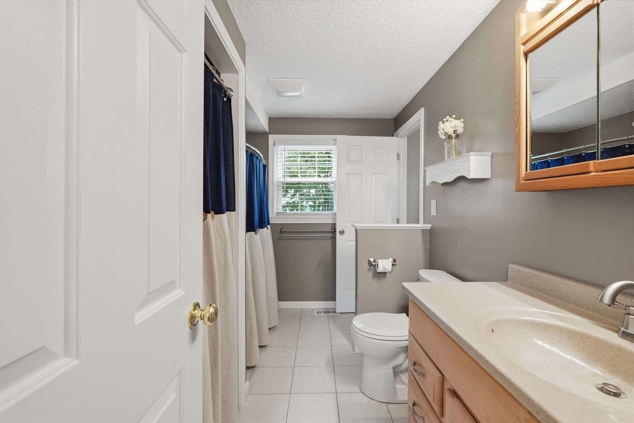 Condominium at 3303 Forest Park Dr # 3303, Auburn MA 01501, Auburn, photo 17 of 17