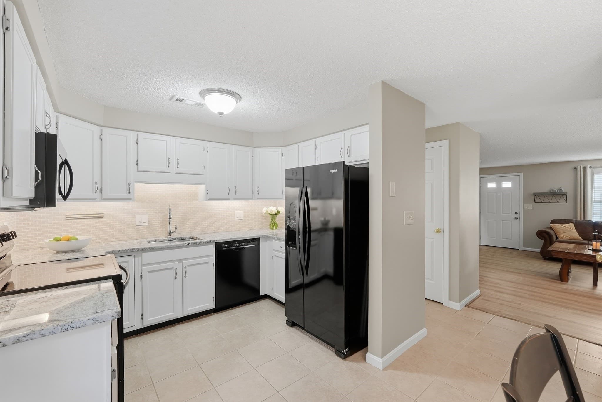 Condominium at 3303 Forest Park Dr # 3303, Auburn MA 01501, Auburn, photo 9 of 17