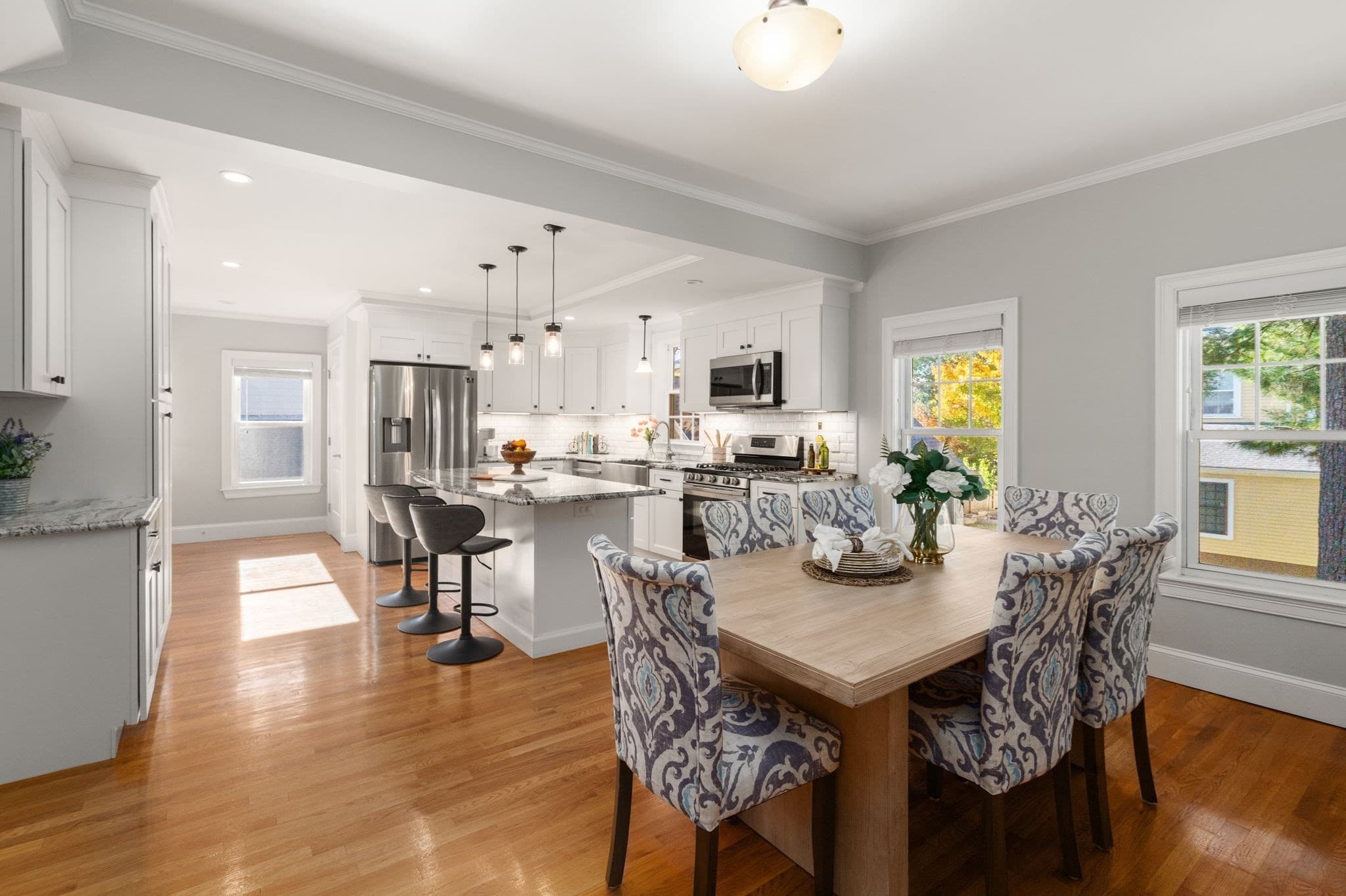 Single Family Residence at 86 Highland Street, Boston MA 02136, Boston, photo 5 of 33