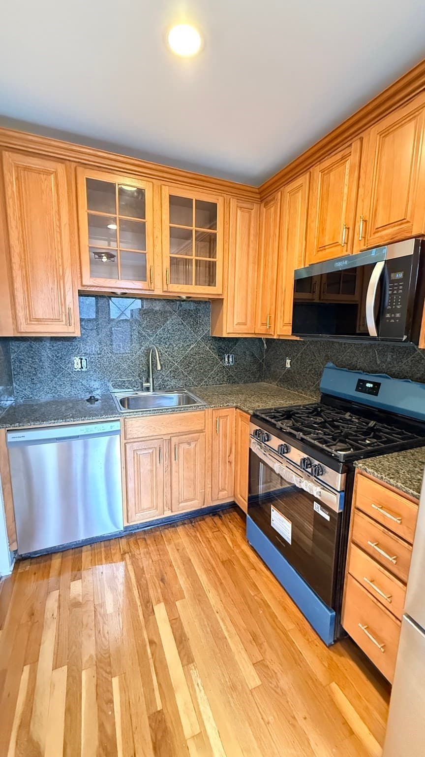 Condominium at 116 Sutherland Road # 8, Boston MA 02135, Boston, photo 8 of 15