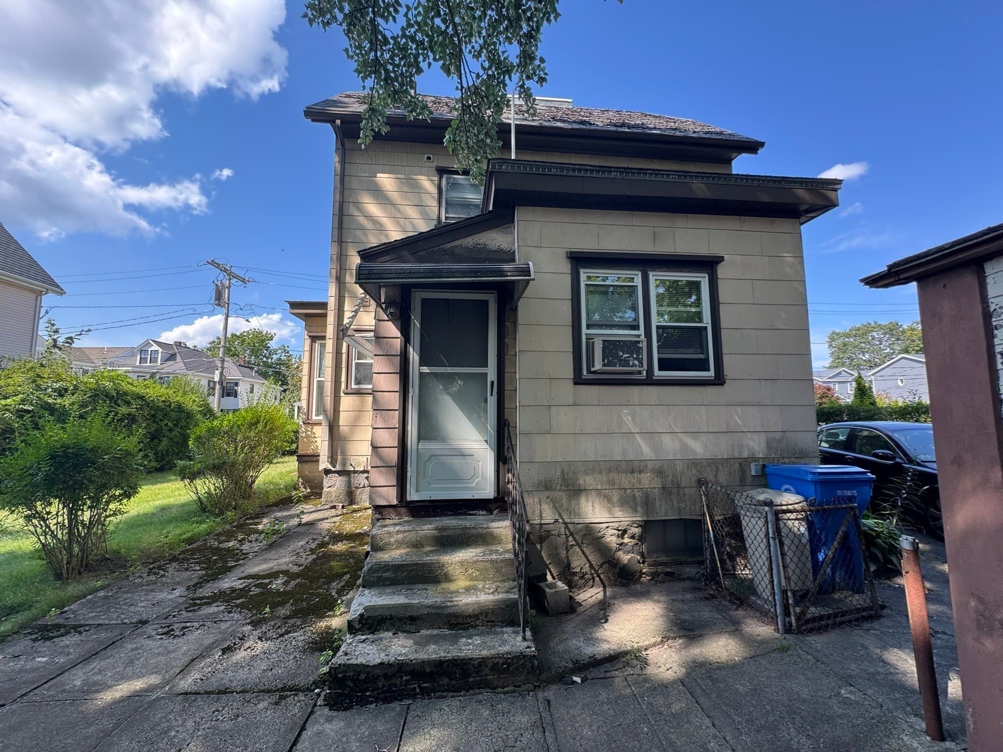 Single Family Residence at 23 Myrtle St, Waltham MA 02453, Waltham, photo 4 of 28