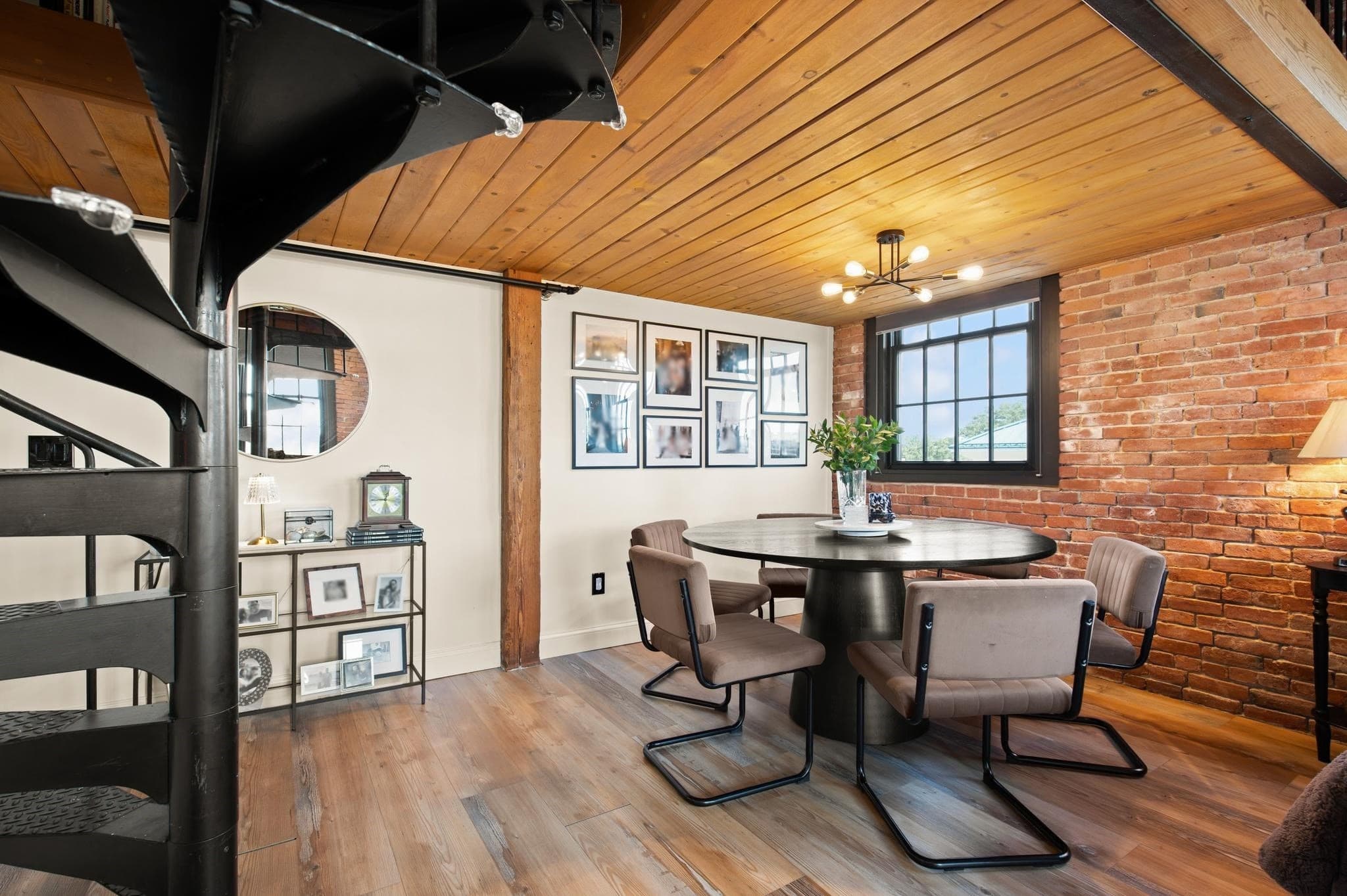 Condominium at 50 Rantoul # 501, Beverly MA 01915, Beverly, photo 10 of 32