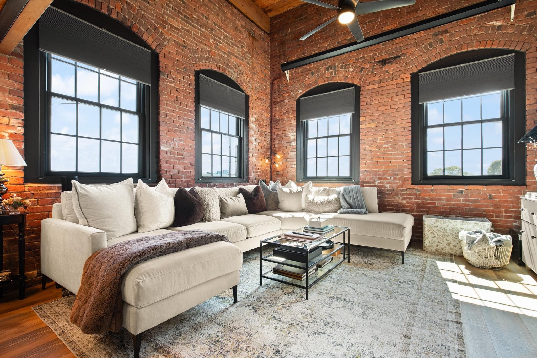 Condominium at 50 Rantoul # 501, Beverly MA 01915, Beverly, photo 8 of 32