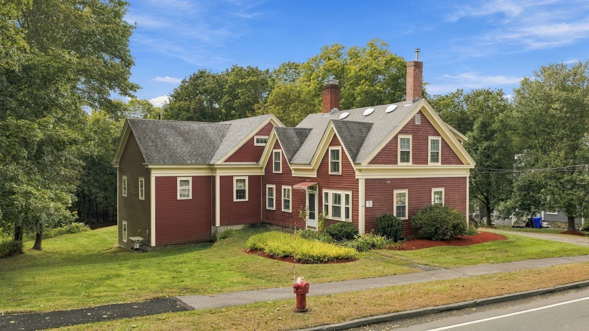 39 High Street, Topsfield MA 01983