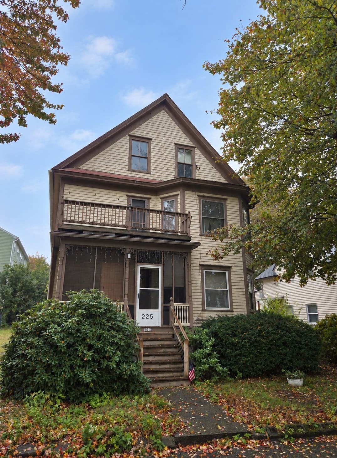 225 Fairmont Ave, Worcester MA 01604