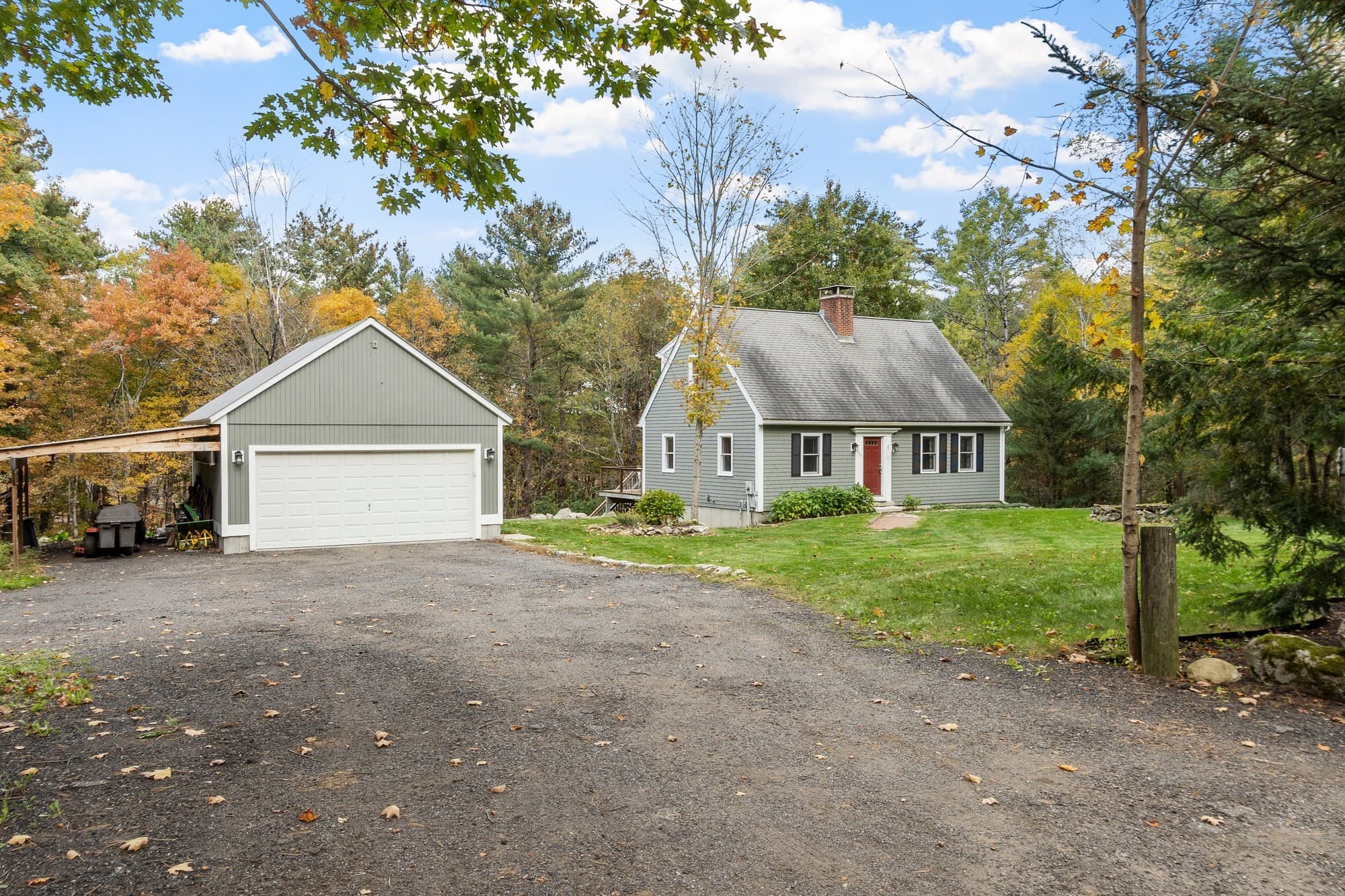 155 Old Princeton Rd, Hubbardston MA 01452