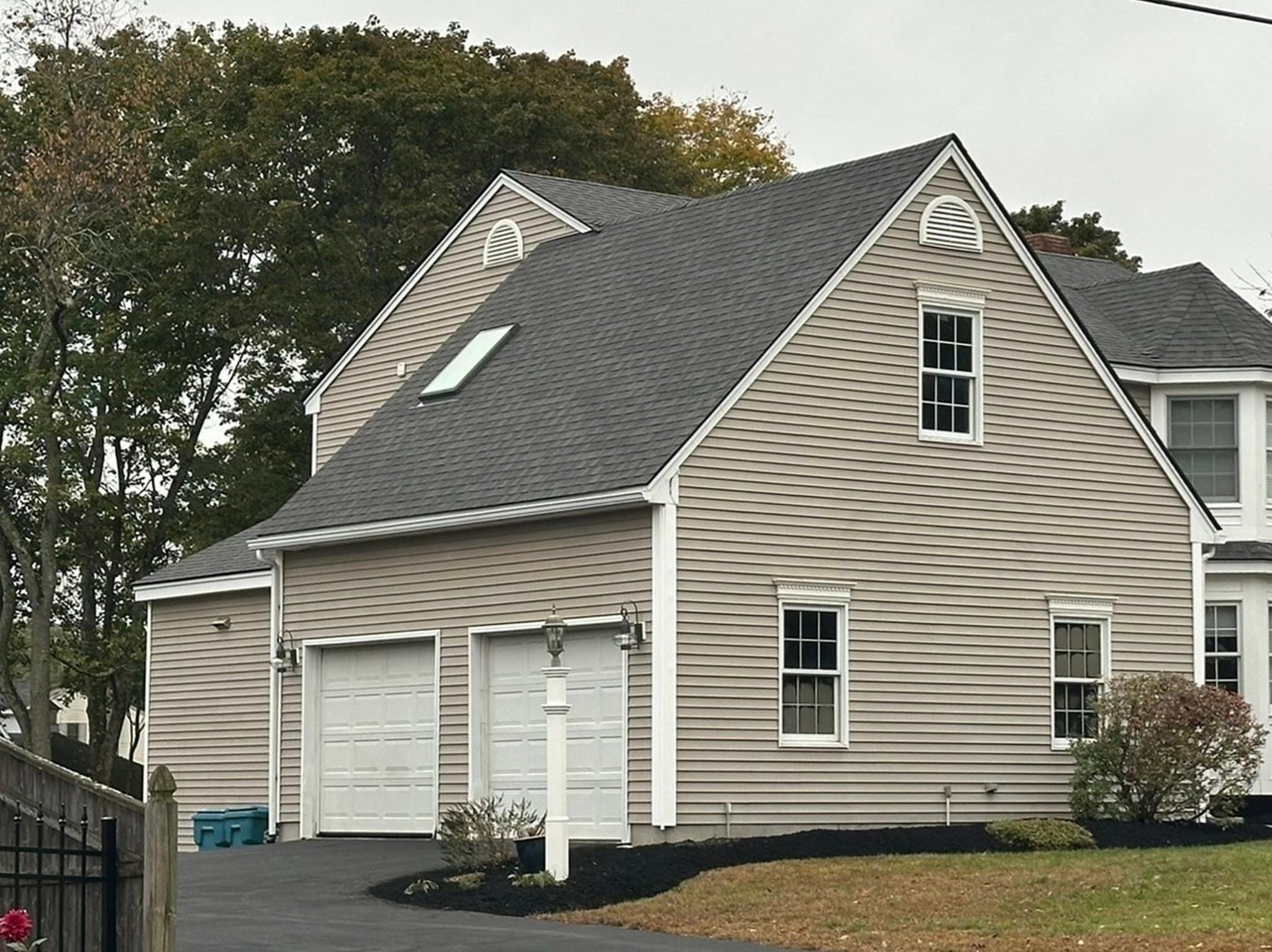 Single Family Residence at 108 Linwood St, Uxbridge MA 01569, photo 10 of 22
