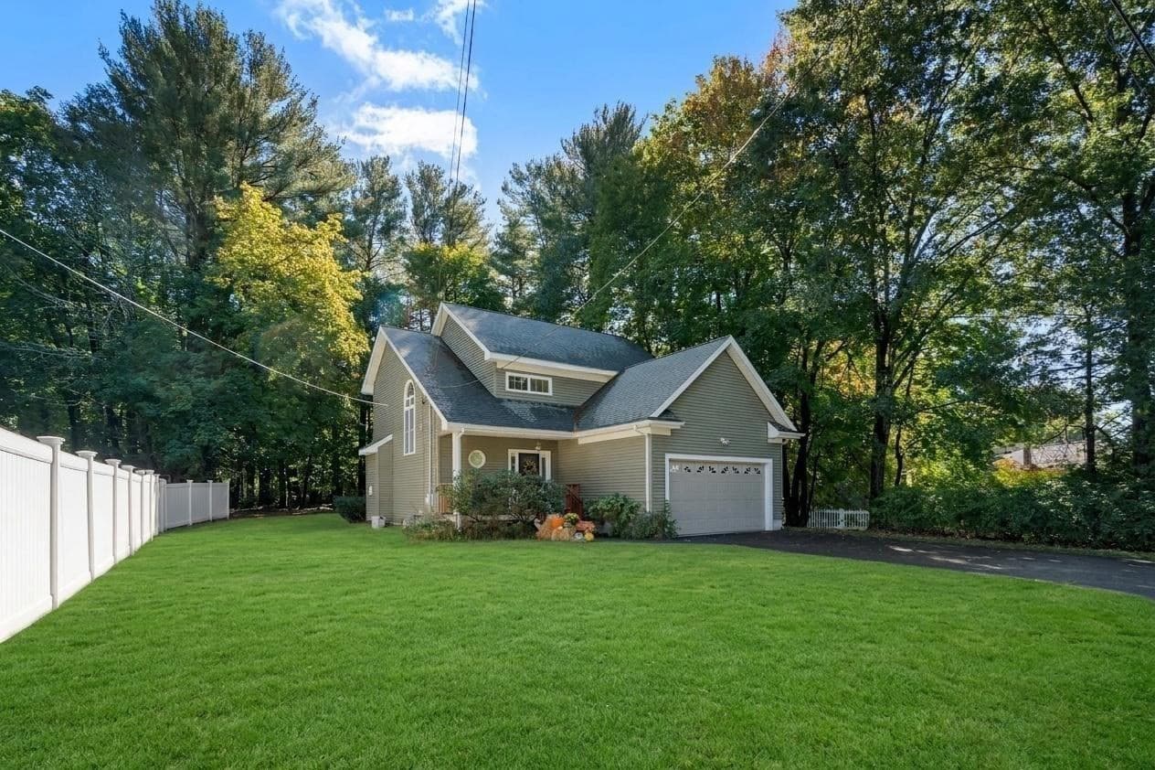 Single Family Residence at 7 Castle Gate Road, Wayland MA 01778, Wayland, photo 29 of 42
