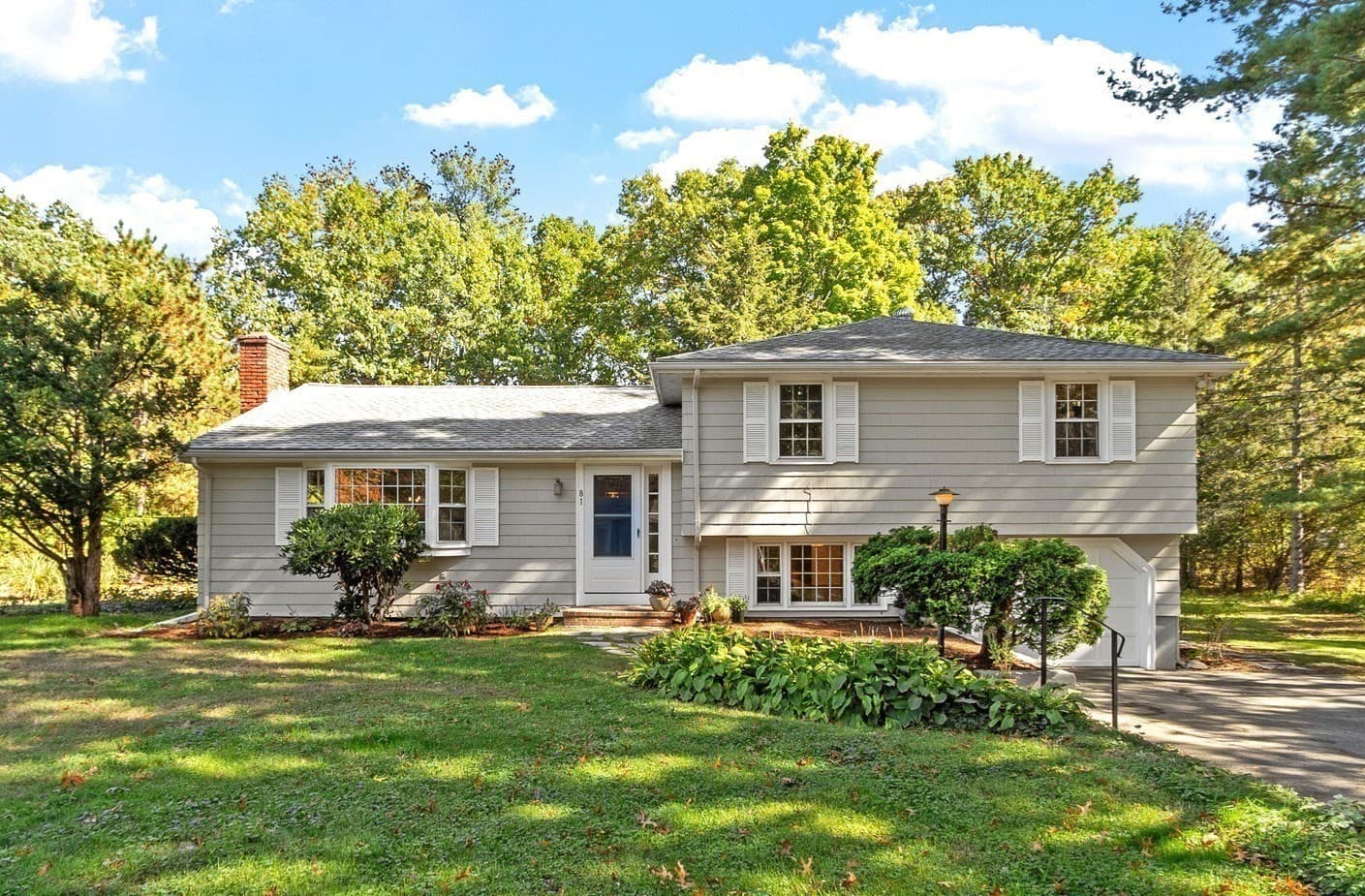 81 Greenwood Rd, Andover MA 01810