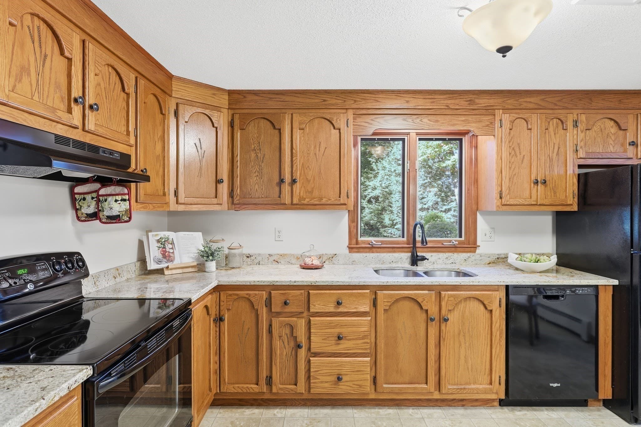 Single Family Residence at 56 Moore St, Chelmsford MA 01824, Chelmsford, photo 11 of 35