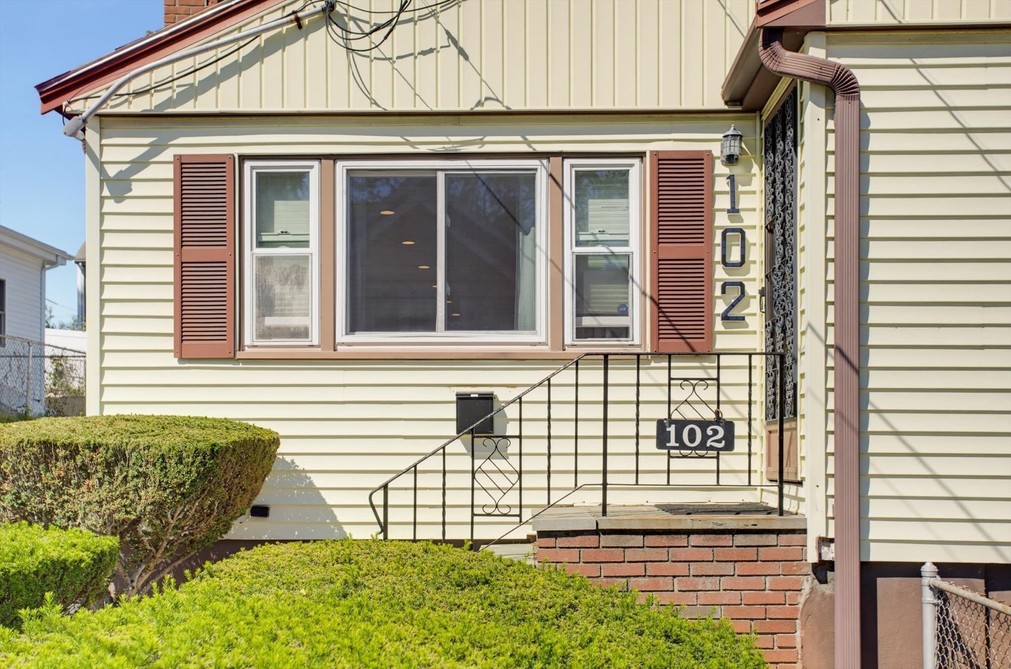 Single Family Residence at 102 Westminster St, Boston MA 02136, Boston, photo 5 of 42