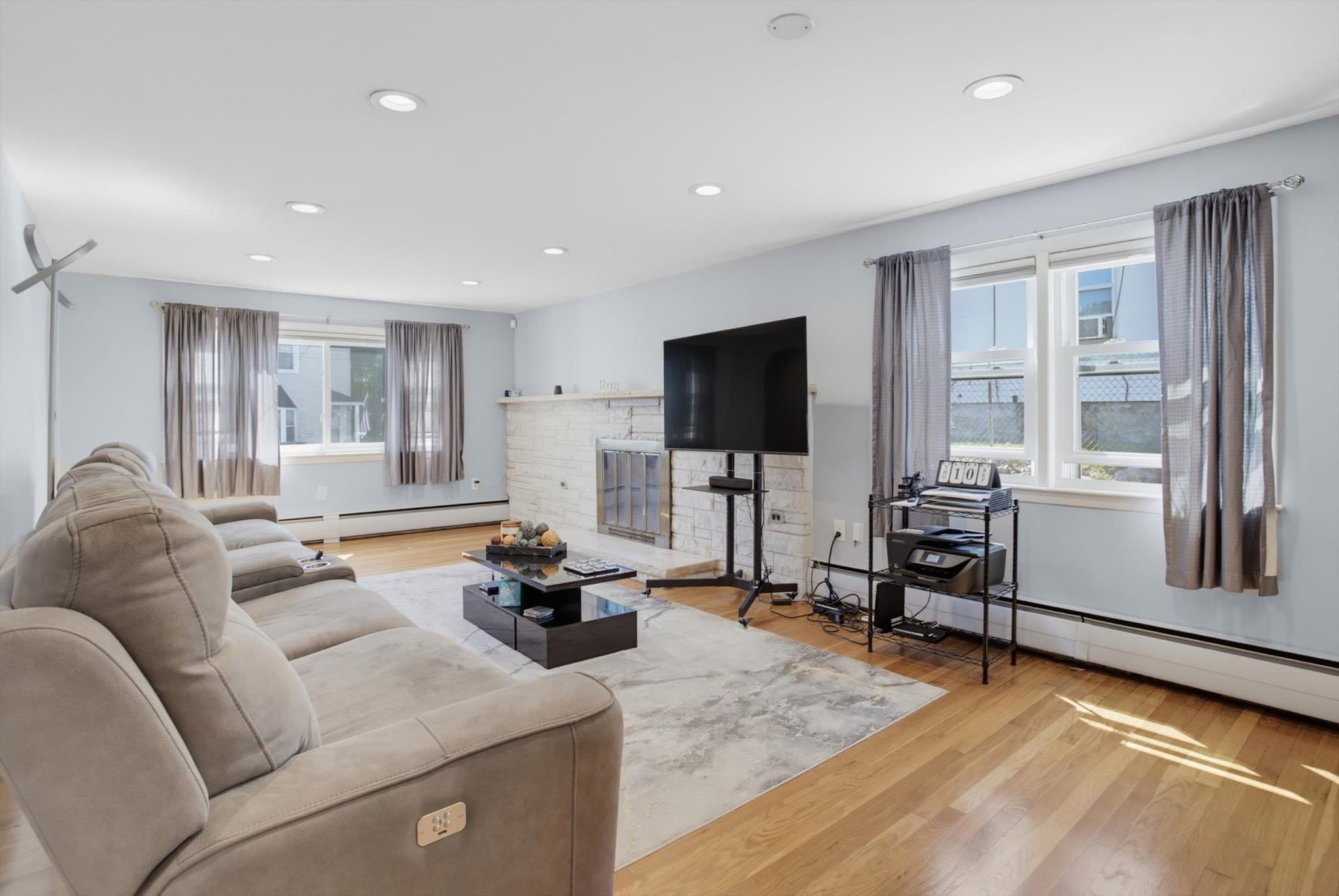 Single Family Residence at 102 Westminster St, Boston MA 02136, Boston, photo 14 of 42