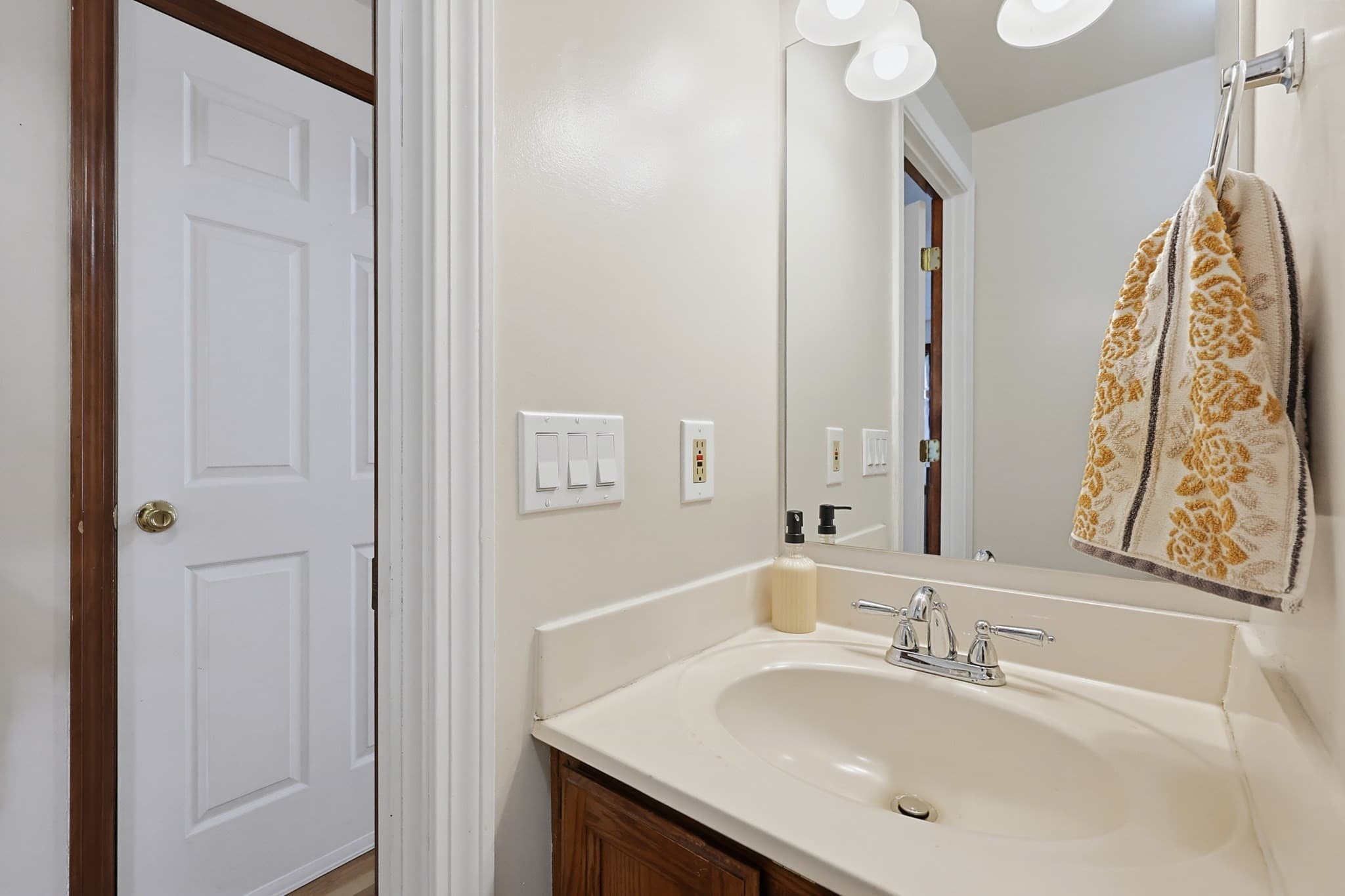 Condominium at 17 Bixby Road # 4, Spencer MA 01562, Spencer, photo 18 of 42