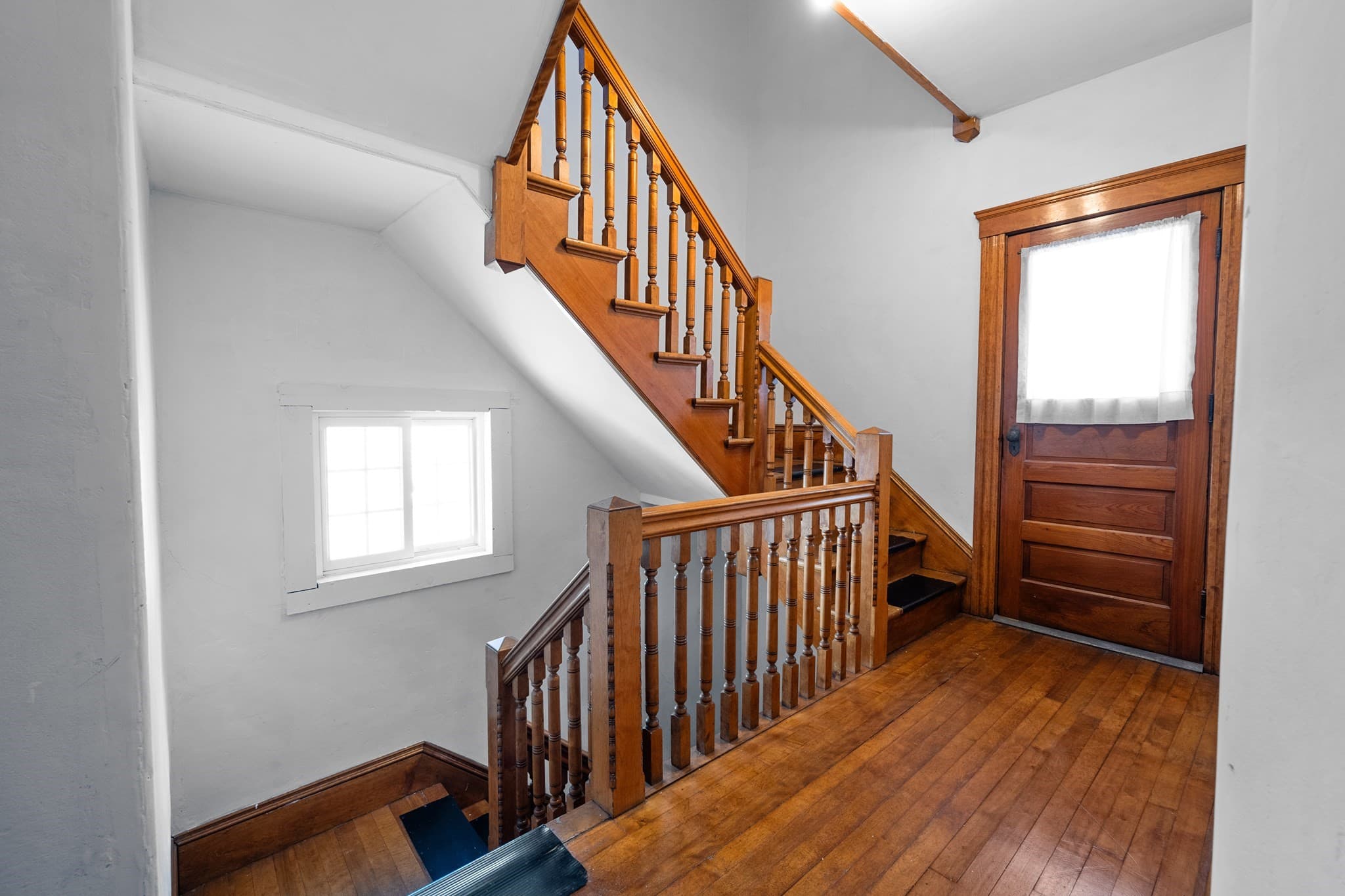 3 Family at 33 Jefferson St, Worcester MA 01604, Worcester, photo 19 of 34