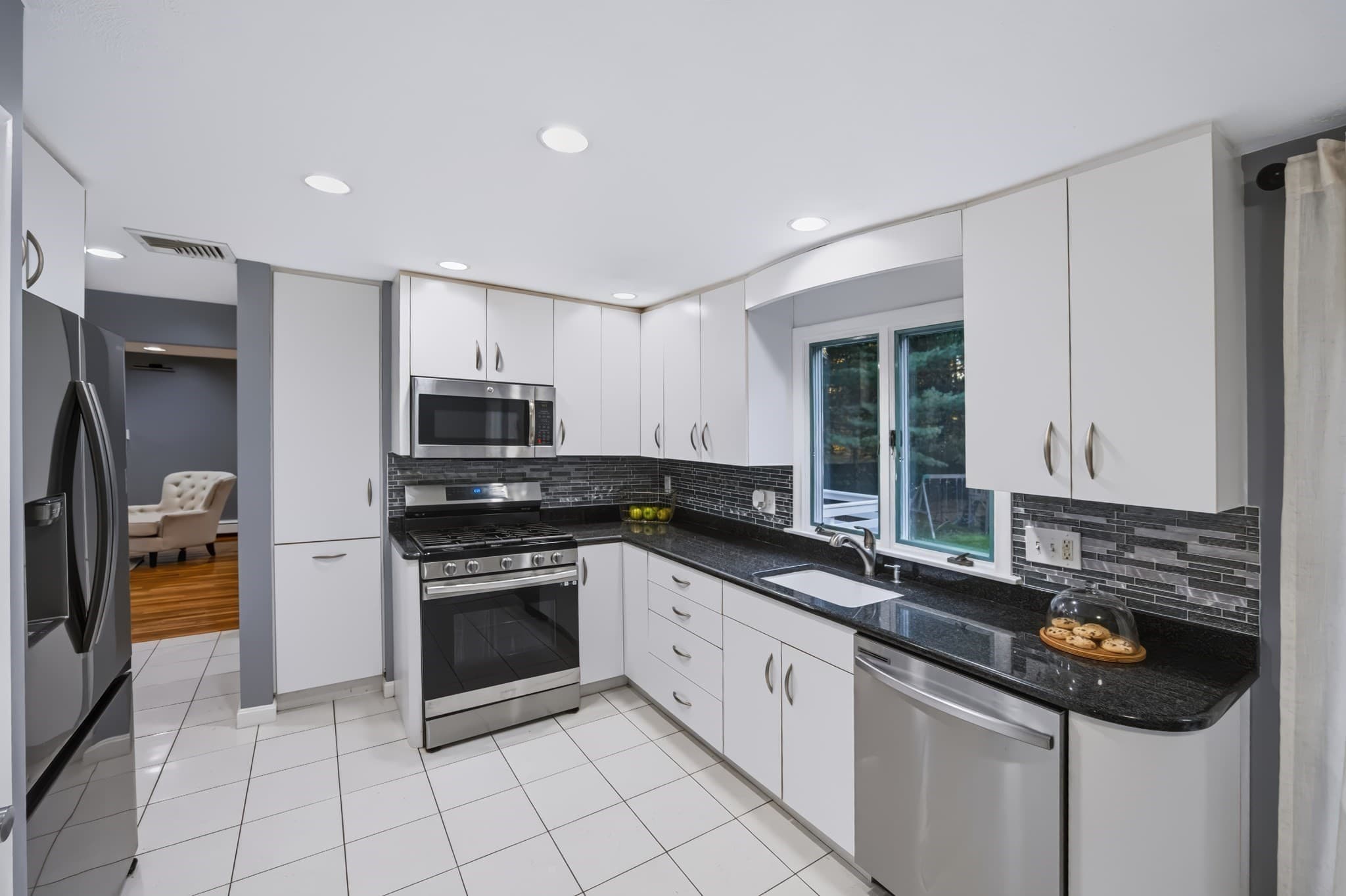 Single Family Residence at 35 Eagle Dr, Sharon MA 02067, Sharon, photo 13 of 40
