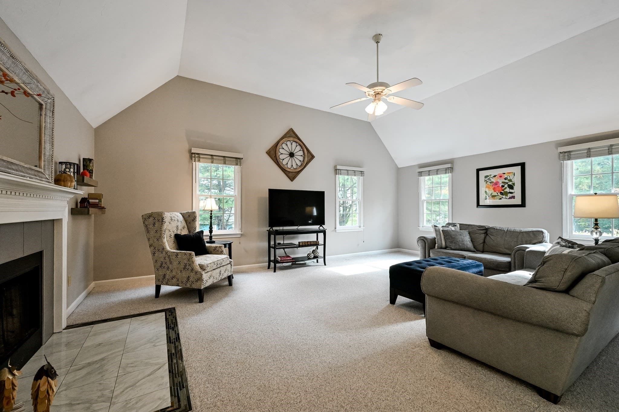 Single Family Residence at 20 River Edge Rd, Mansfield MA 02048, photo 6 of 42
