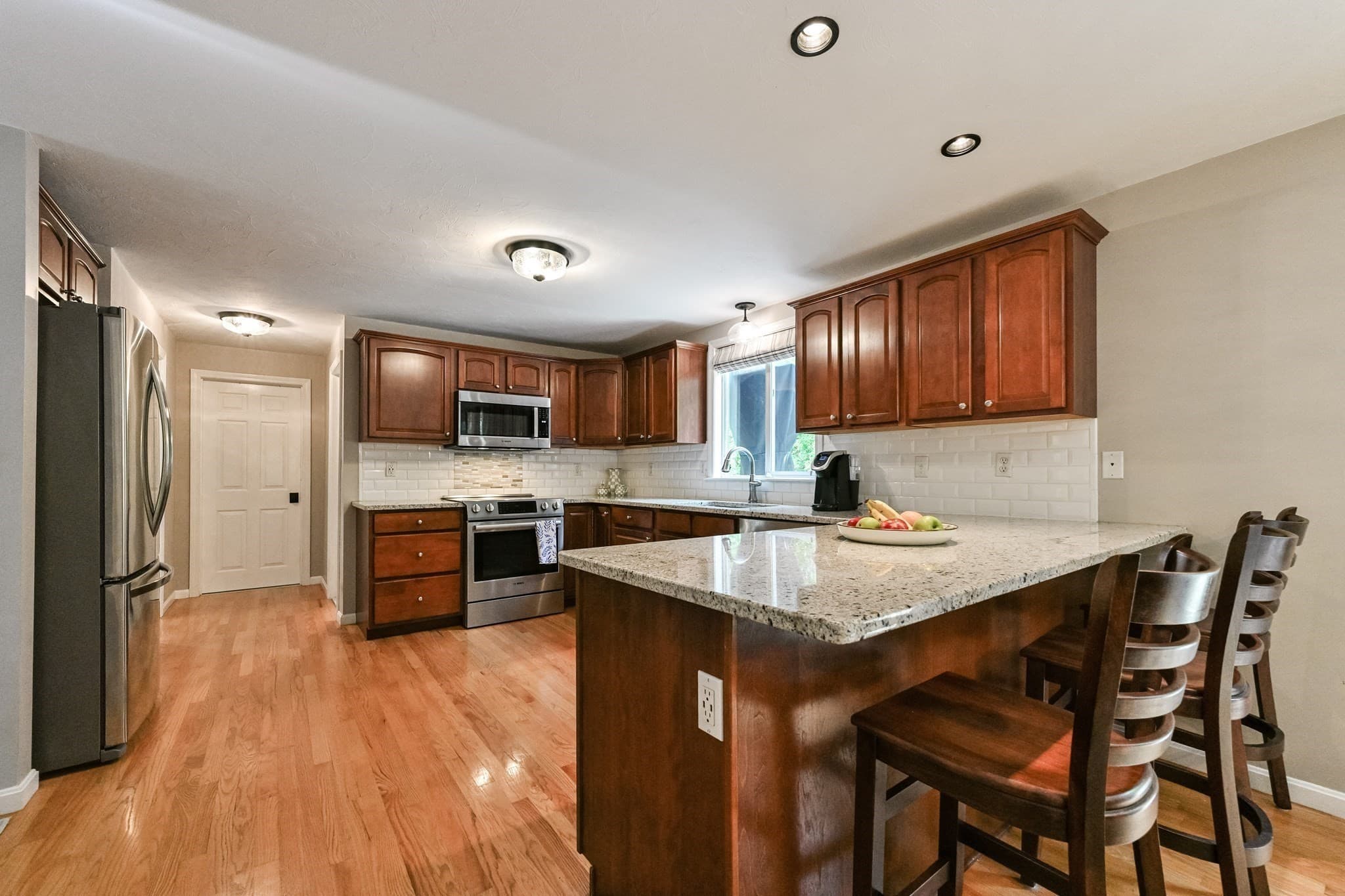Single Family Residence at 20 River Edge Rd, Mansfield MA 02048, photo 14 of 42