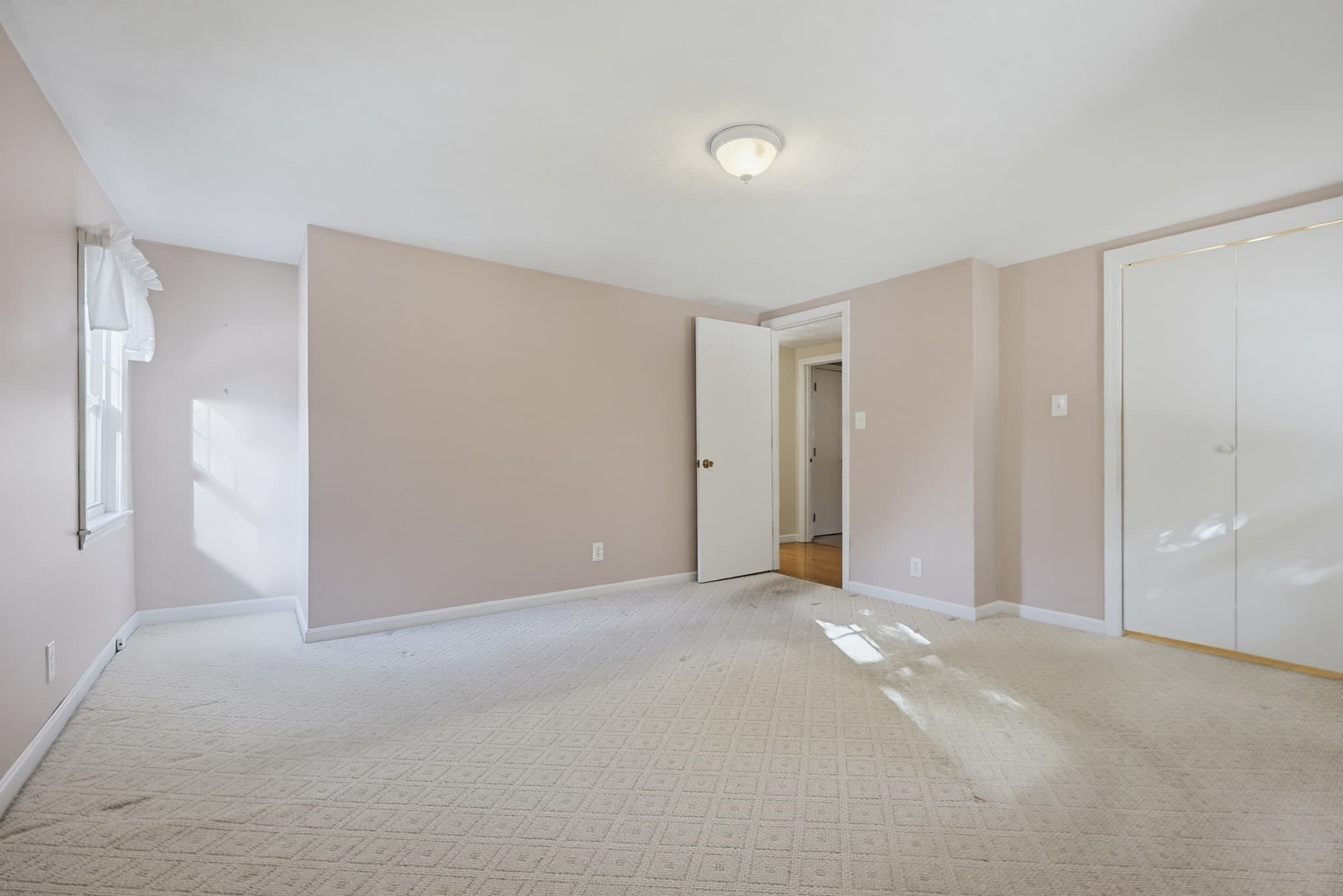 Single Family Residence at 699 Pleasant St, Norwood MA 02062, Norwood, photo 22 of 41