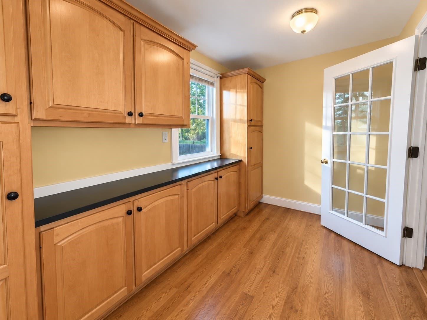 Single Family Residence at 699 Pleasant St, Norwood MA 02062, Norwood, photo 4 of 41