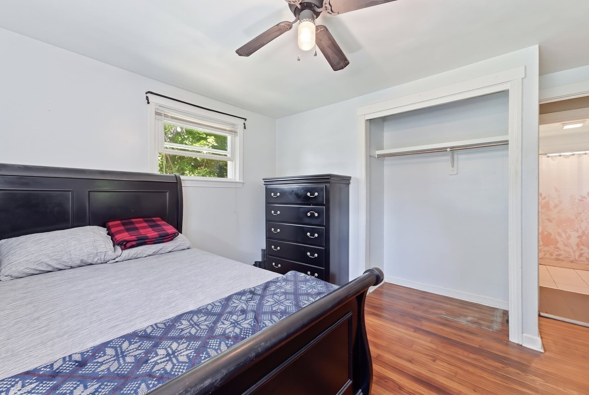 Single Family Residence at 101 Regal St, Springfield MA 01118, Springfield, photo 13 of 33