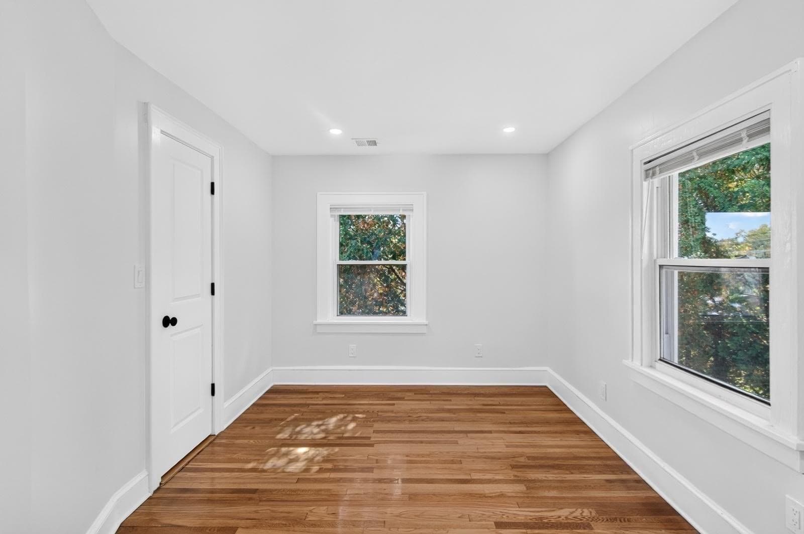 Single Family Residence at 21 Ensign Ave, Pittsfield MA 01201, Pittsfield, photo 10 of 20