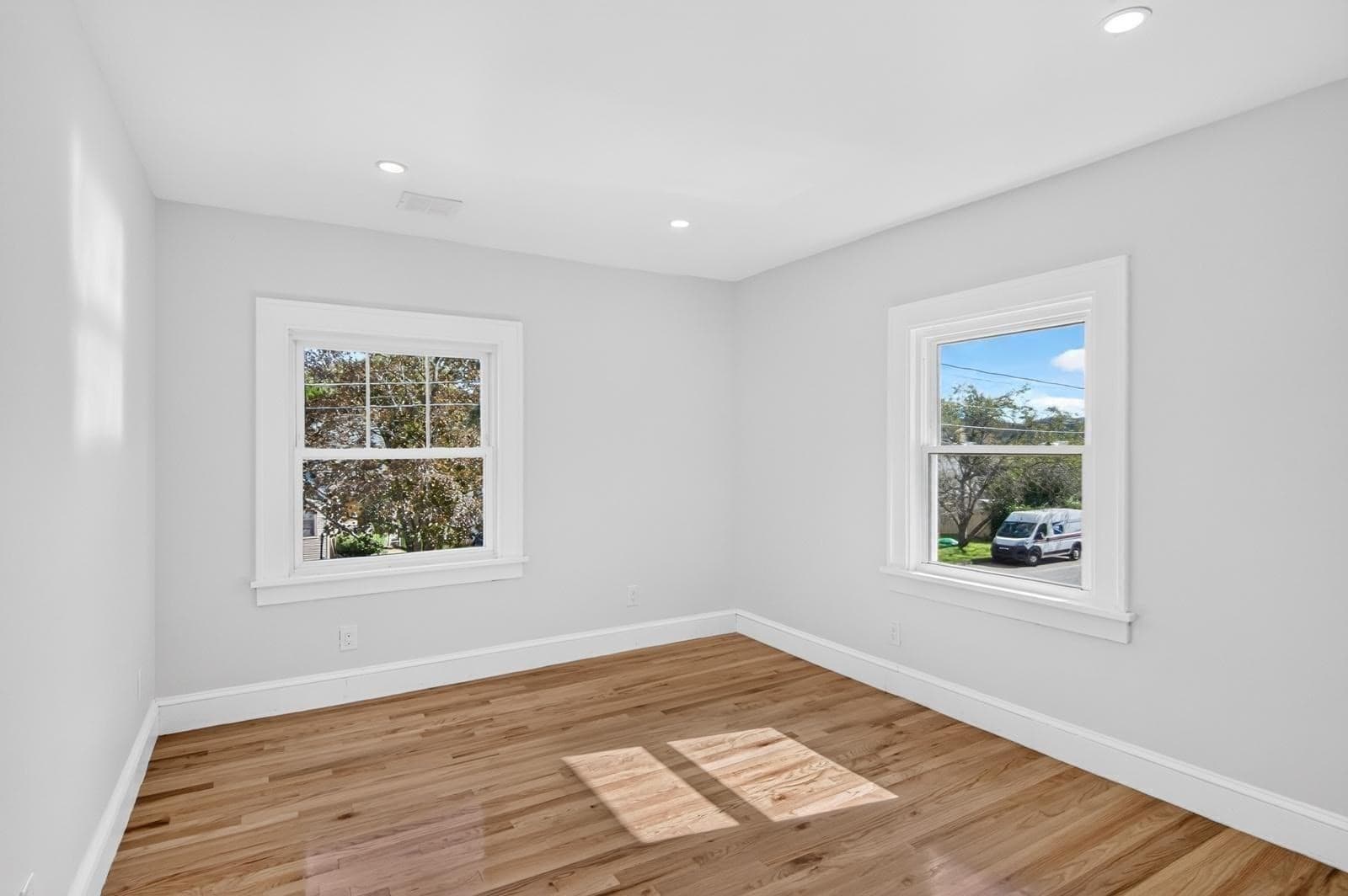 Single Family Residence at 21 Ensign Ave, Pittsfield MA 01201, Pittsfield, photo 11 of 20