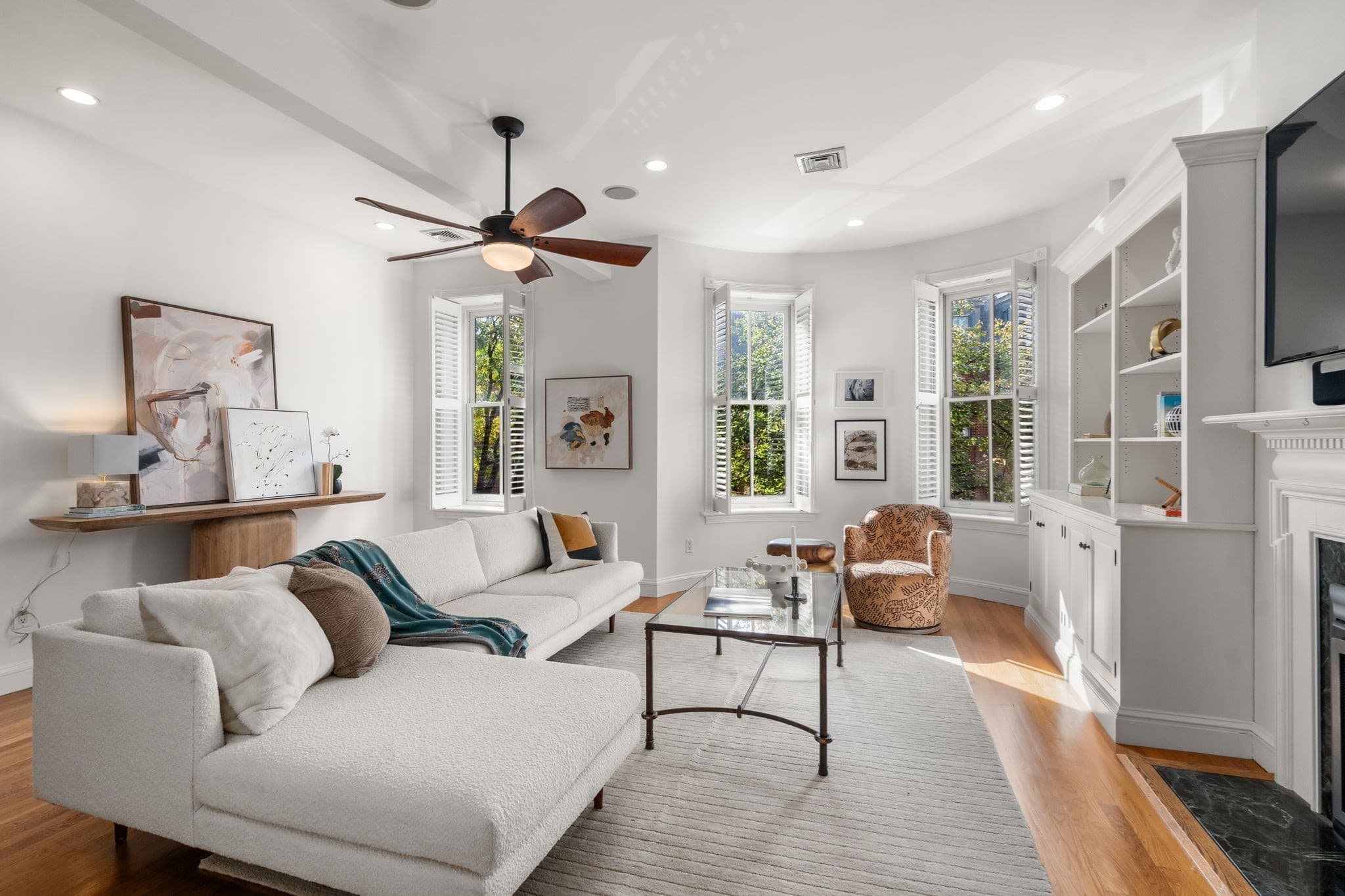 85 Dartmouth St PH, Boston MA 02116